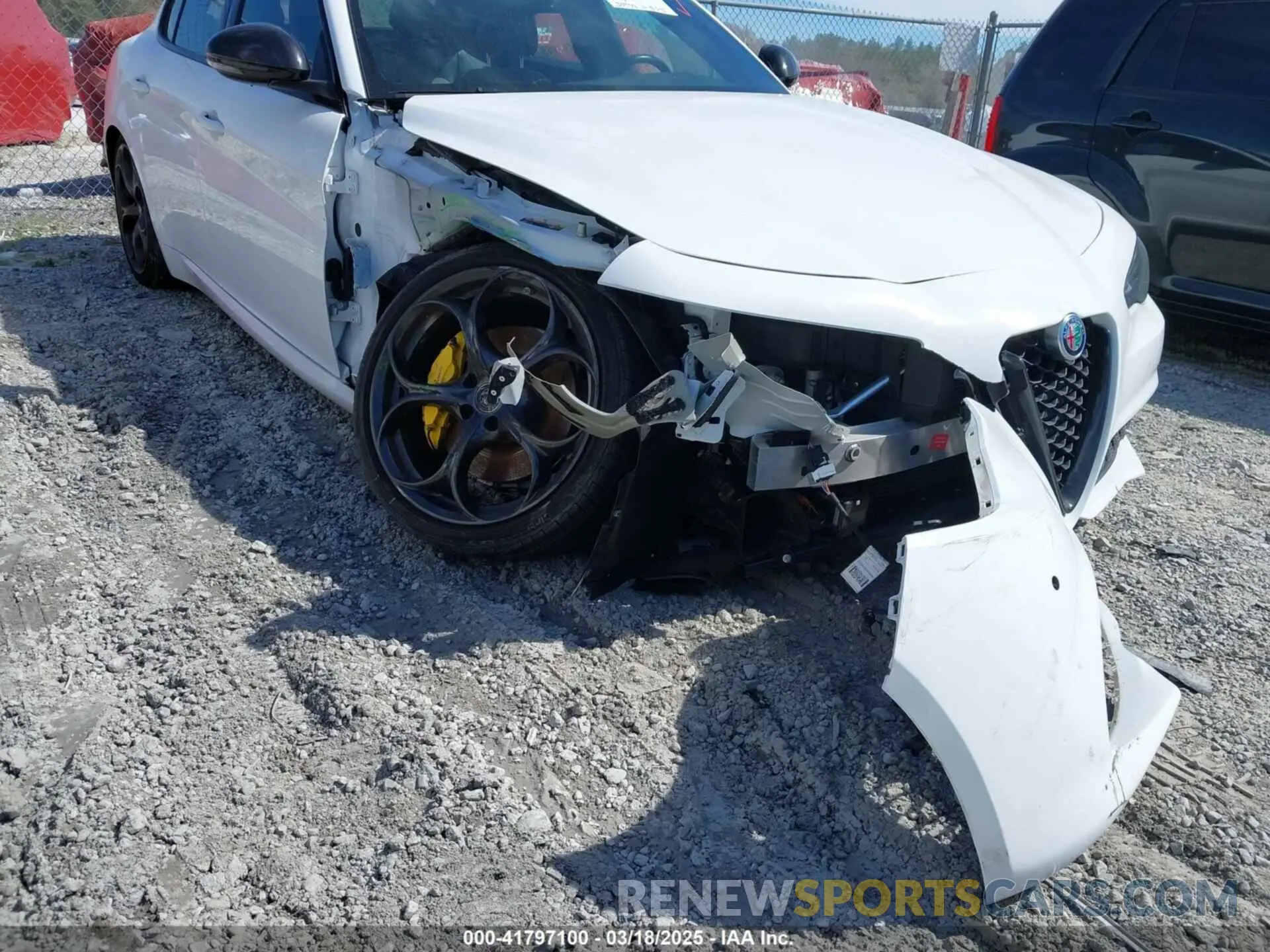 6 Photograph of a damaged car ZARFANBN5M7644349 ALFA ROMEO GIULIA 2021