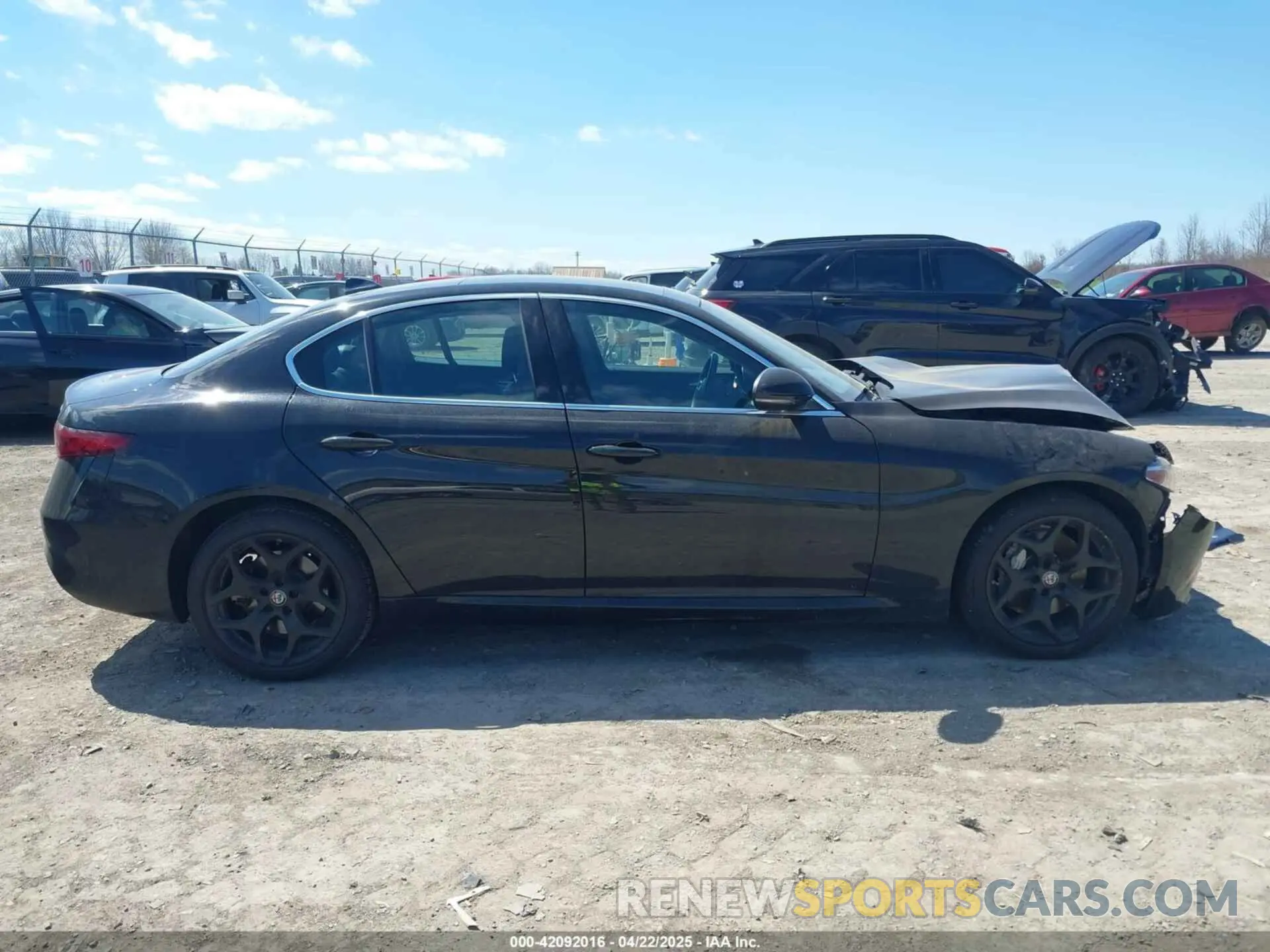 14 Photograph of a damaged car ZARFANBN6M7648815 ALFA ROMEO GIULIA 2021