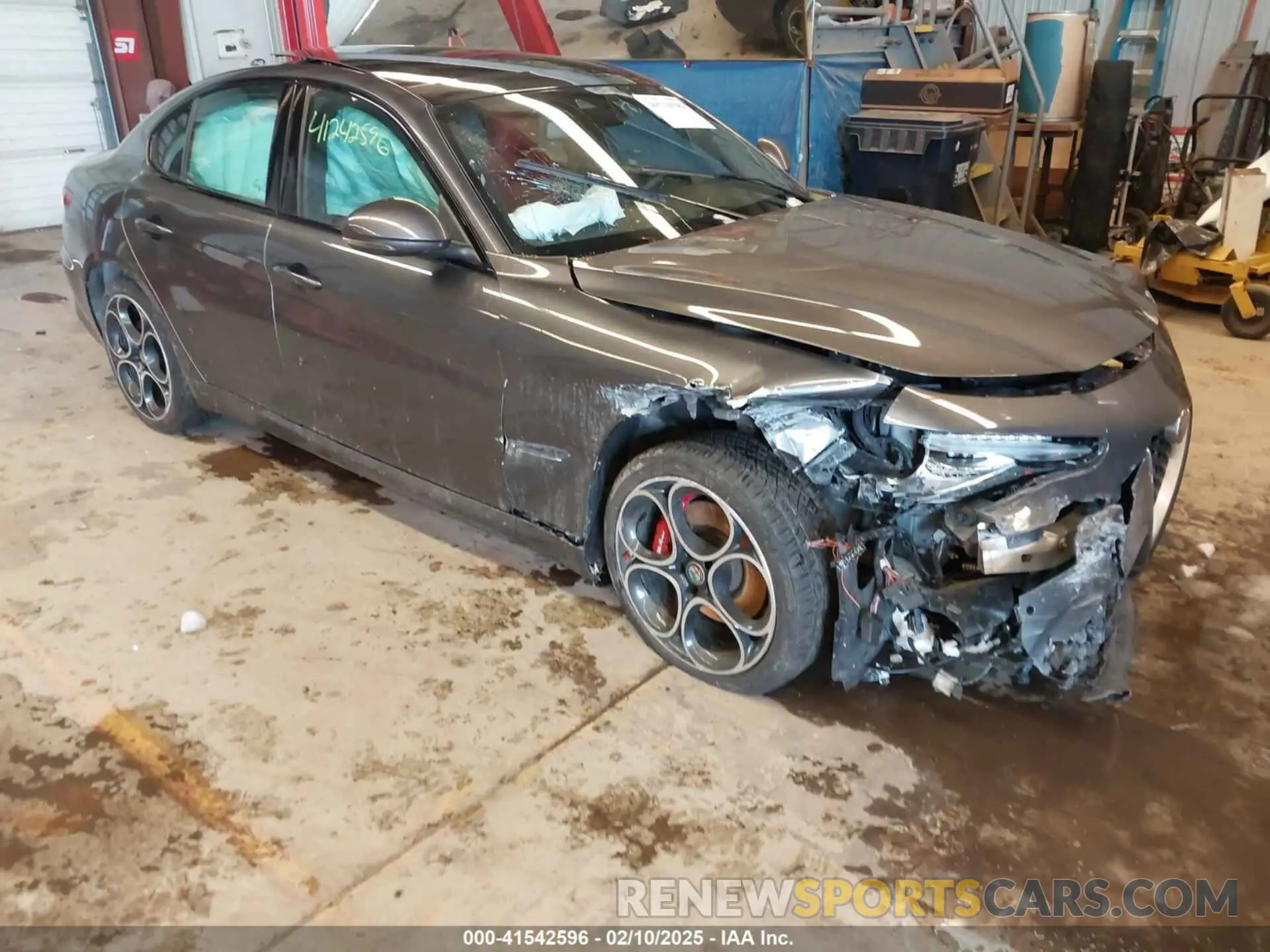 1 Photograph of a damaged car ZARFANBN9M7641230 ALFA ROMEO GIULIA 2021