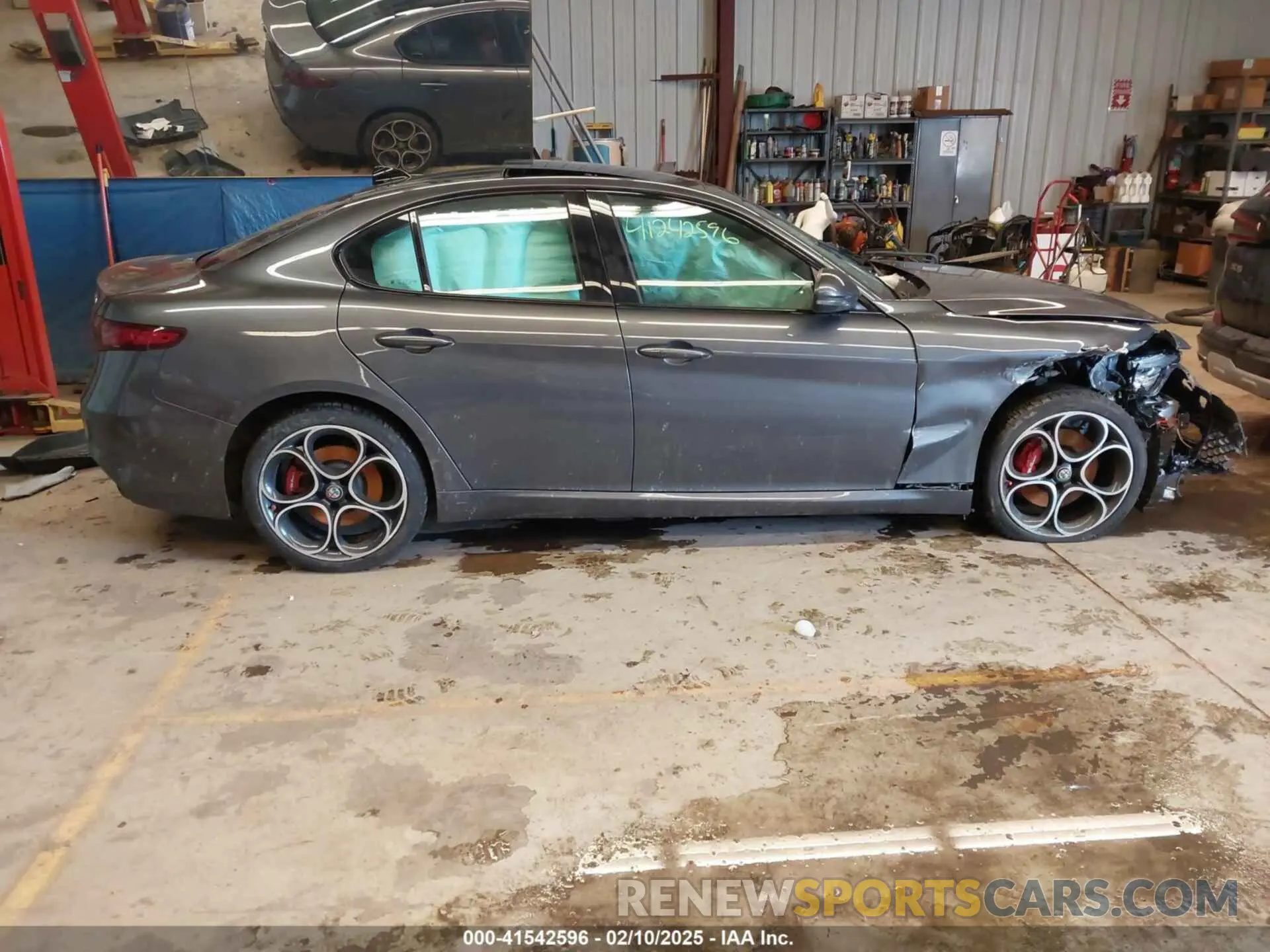 13 Photograph of a damaged car ZARFANBN9M7641230 ALFA ROMEO GIULIA 2021