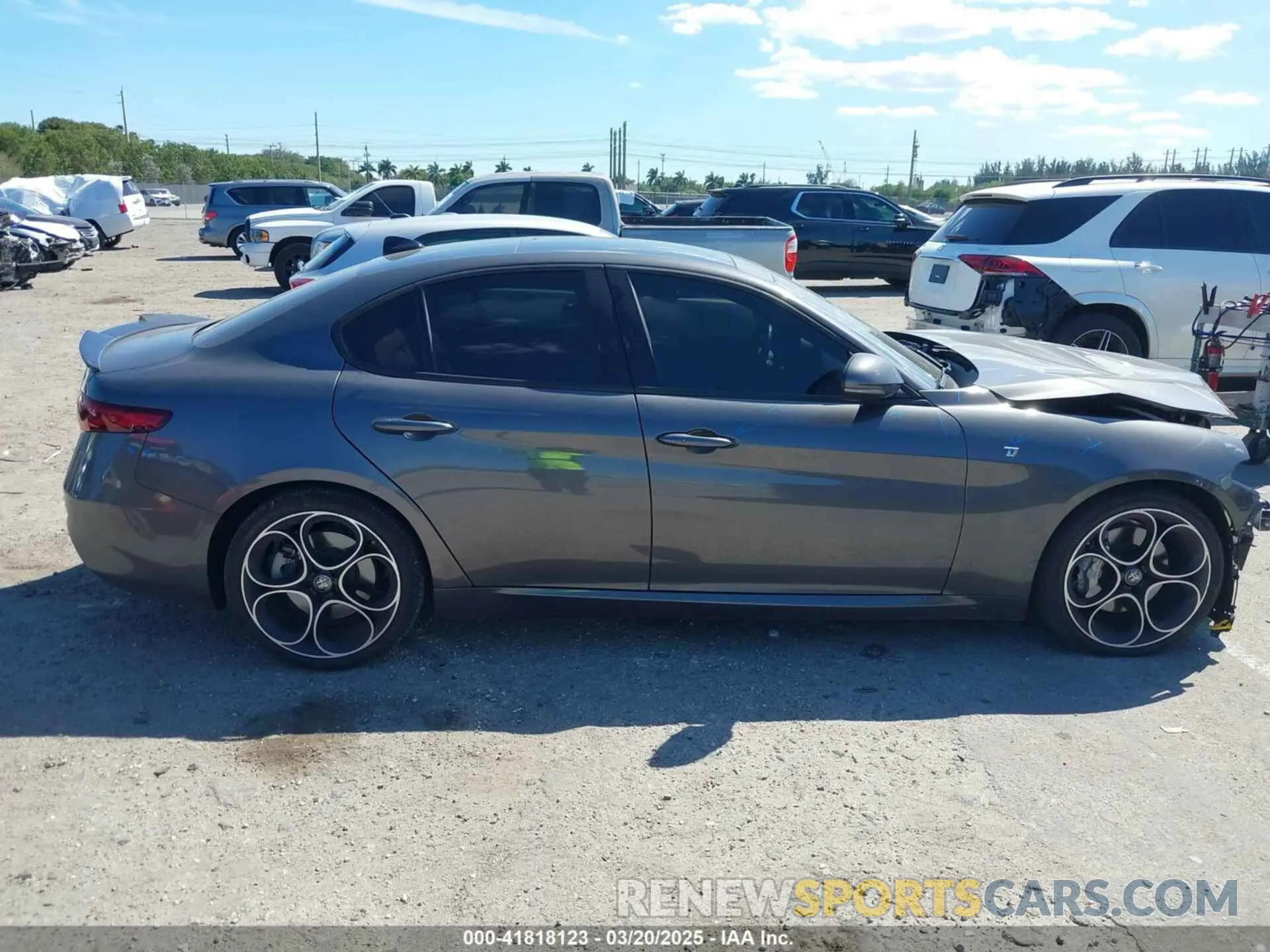 14 Photograph of a damaged car ZARFAMBN1N7656672 ALFA ROMEO GIULIA 2022
