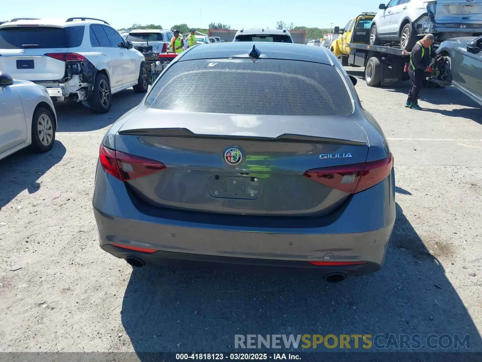 17 Photograph of a damaged car ZARFAMBN1N7656672 ALFA ROMEO GIULIA 2022