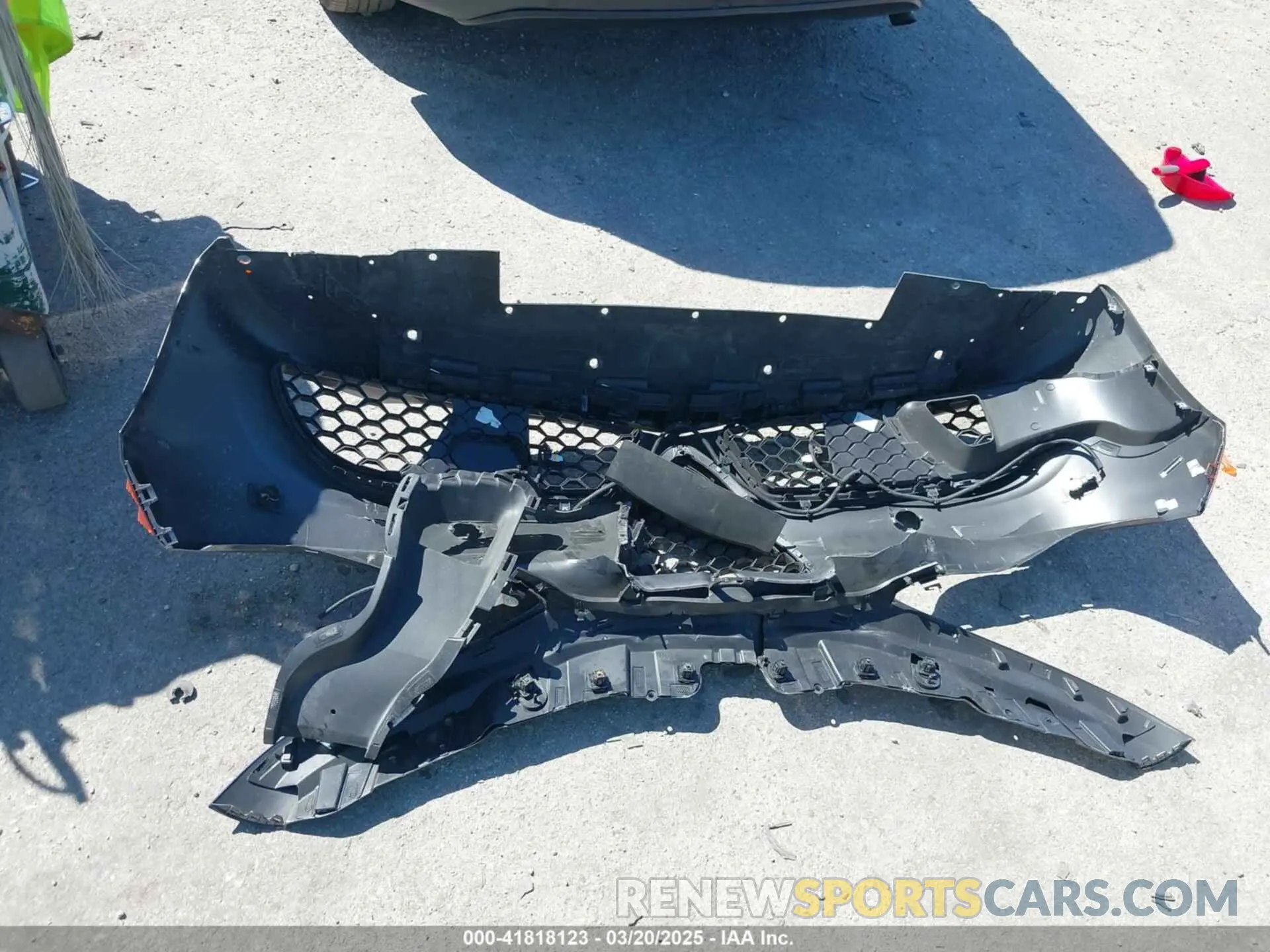 18 Photograph of a damaged car ZARFAMBN1N7656672 ALFA ROMEO GIULIA 2022