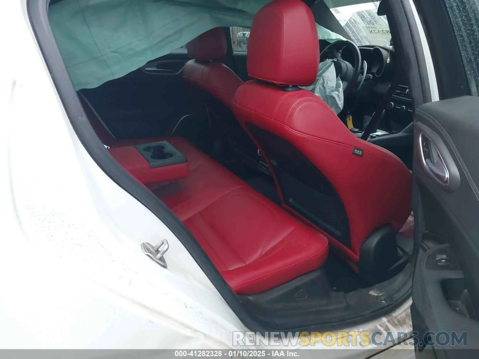 8 Photograph of a damaged car ZARFANBN2N7663474 ALFA ROMEO GIULIA 2022