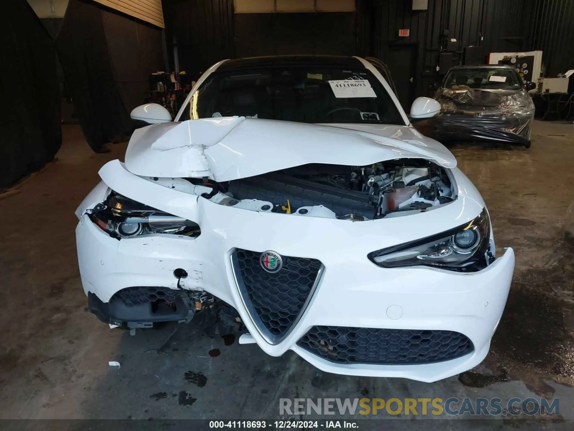 11 Photograph of a damaged car ZARFANBN8N7661843 ALFA ROMEO GIULIA 2022