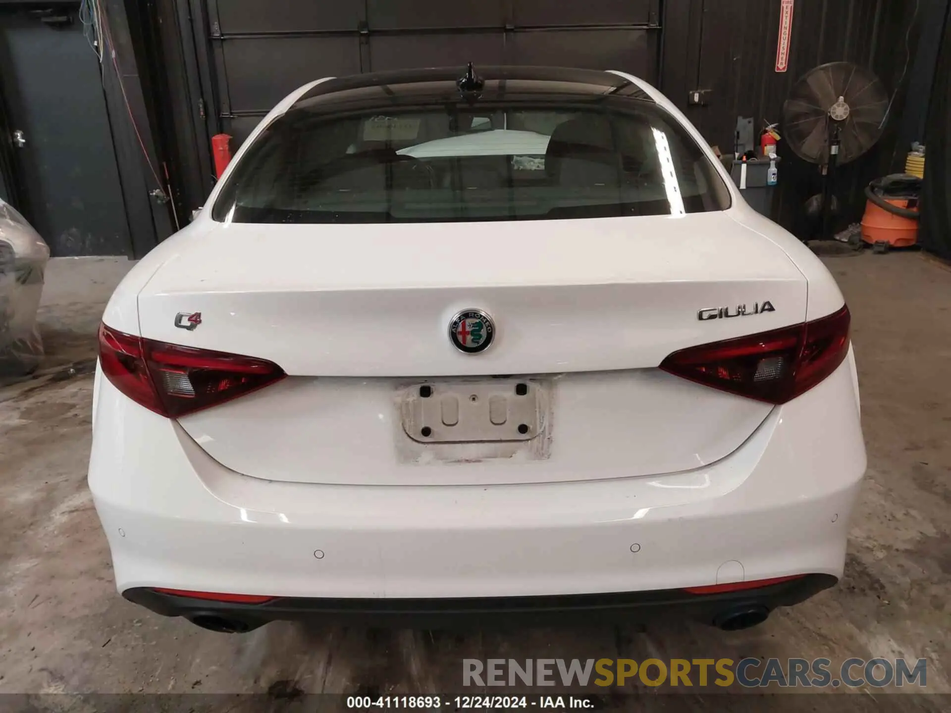 15 Photograph of a damaged car ZARFANBN8N7661843 ALFA ROMEO GIULIA 2022