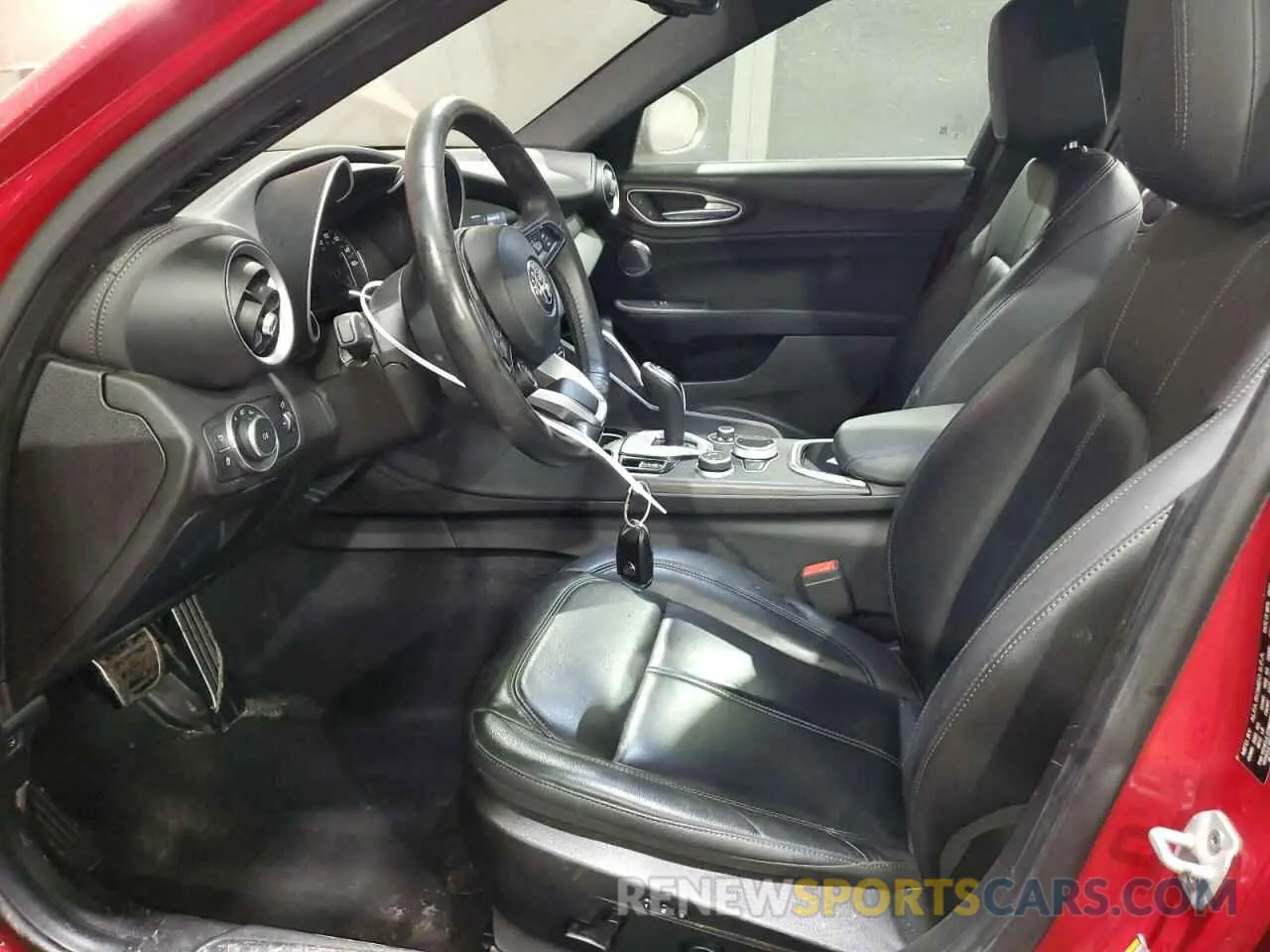 7 Photograph of a damaged car ZARFAMBN1P7670638 ALFA ROMEO GIULIA 2023