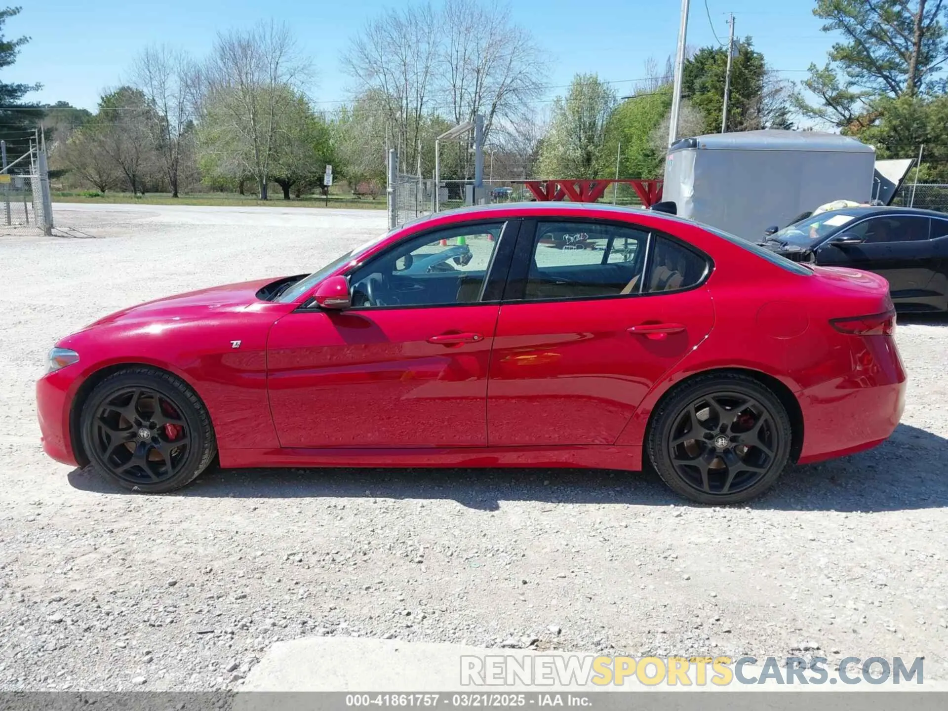 14 Photograph of a damaged car ZARFAMBN2P7671183 ALFA ROMEO GIULIA 2023