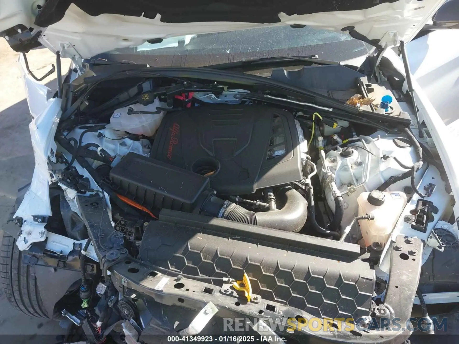 10 Photograph of a damaged car ZARFAMBN3P7670673 ALFA ROMEO GIULIA 2023
