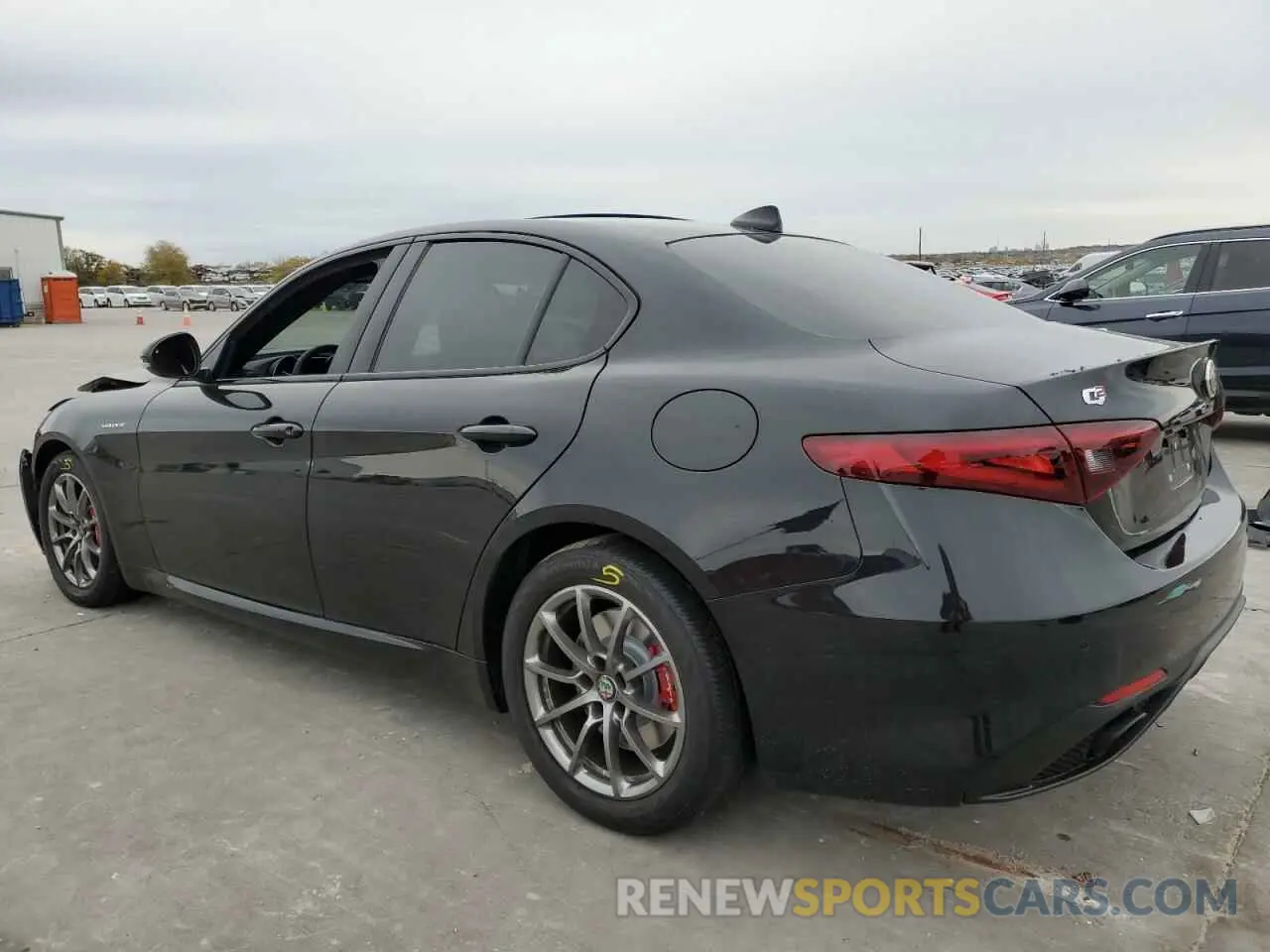 2 Photograph of a damaged car ZARFAMBN7P7669364 ALFA ROMEO GIULIA 2023