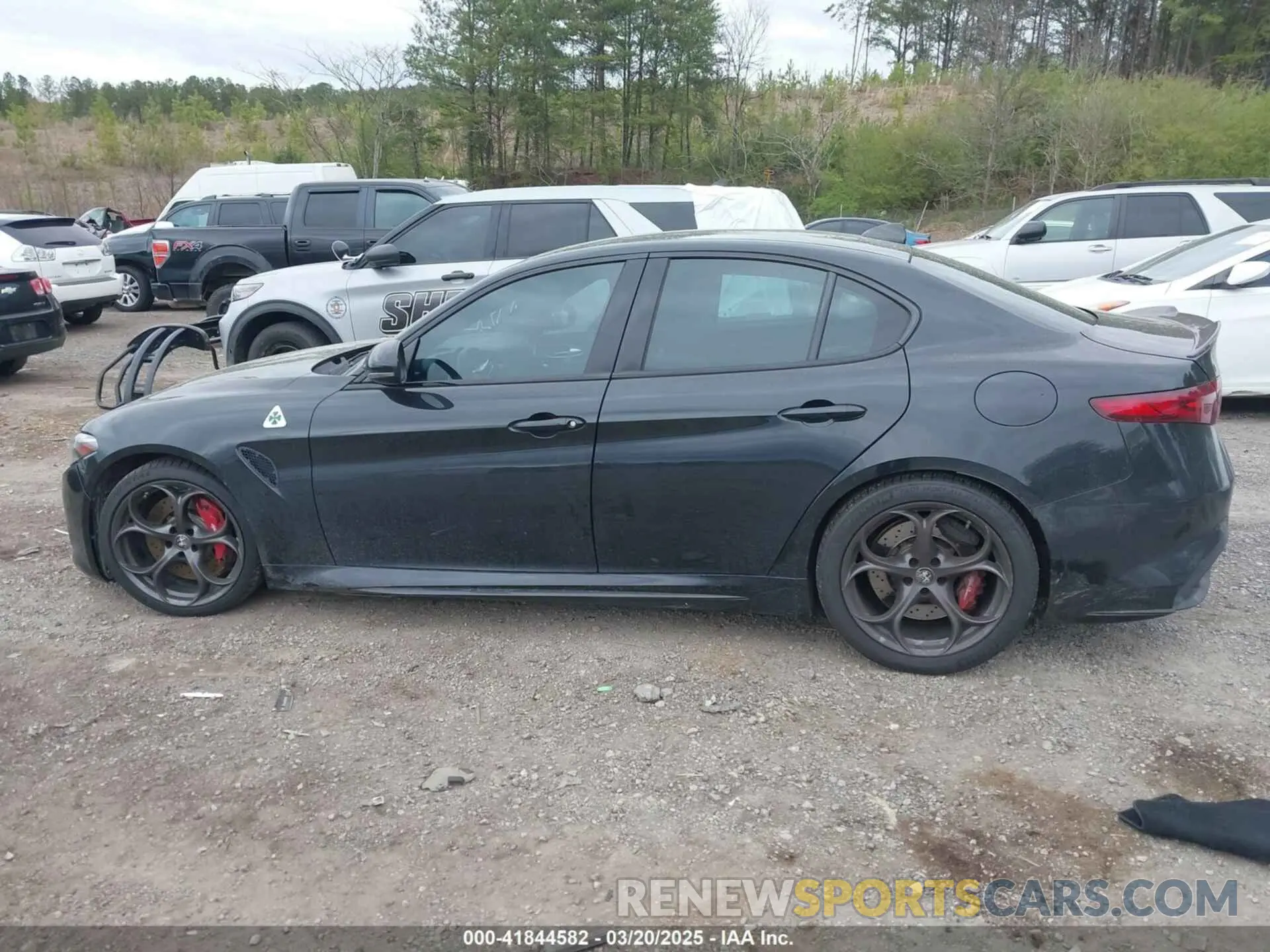 14 Photograph of a damaged car ZARFAMEV9P7677087 ALFA ROMEO GIULIA 2023