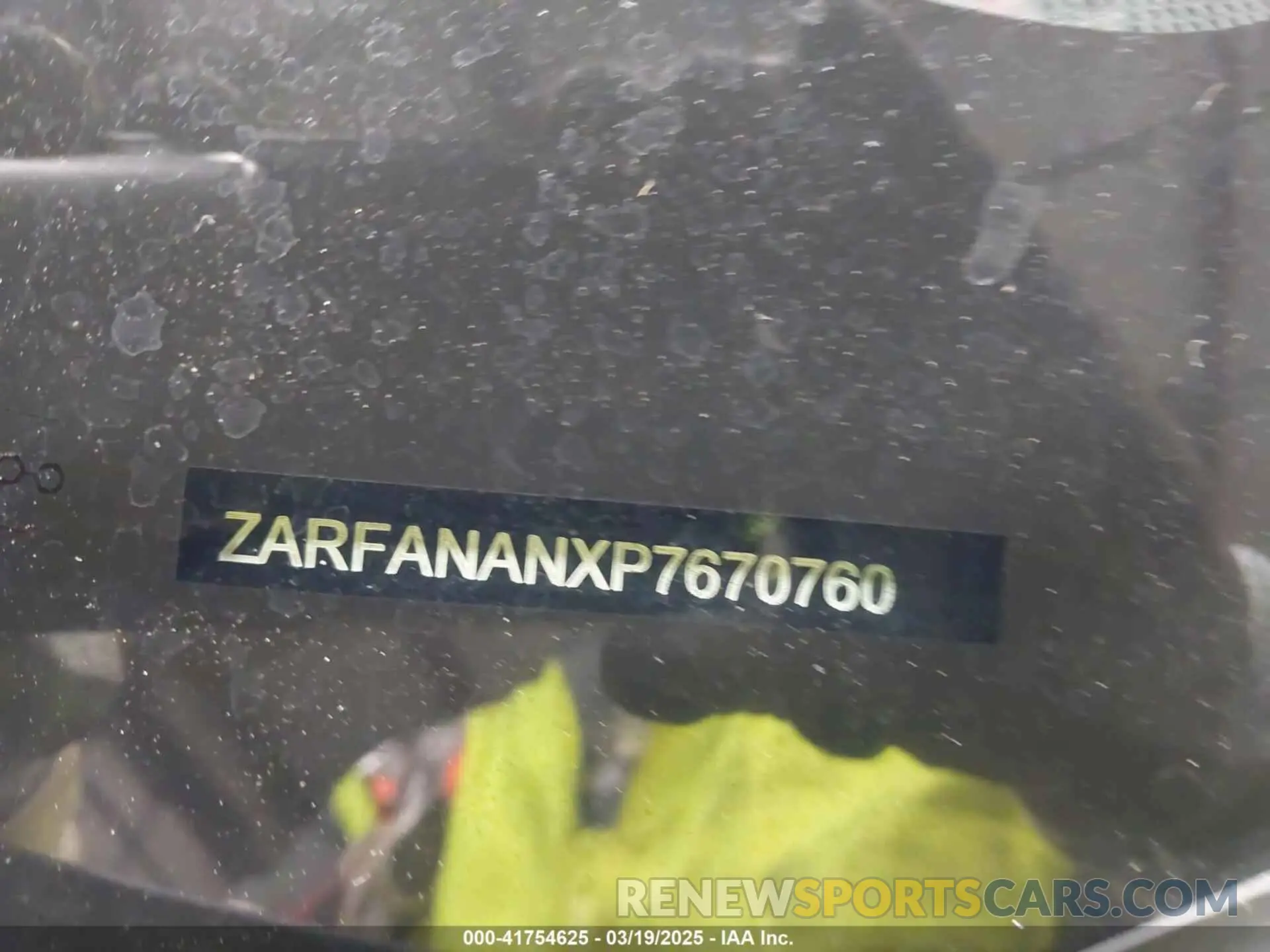 18 Photograph of a damaged car ZARFANANXP7670760 ALFA ROMEO GIULIA 2023