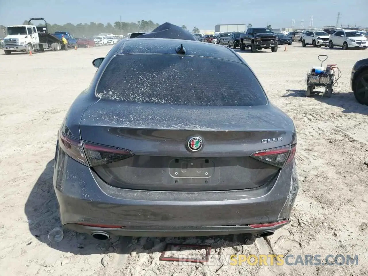 6 Photograph of a damaged car ZARFAMBN1R7681805 ALFA ROMEO GIULIA 2024