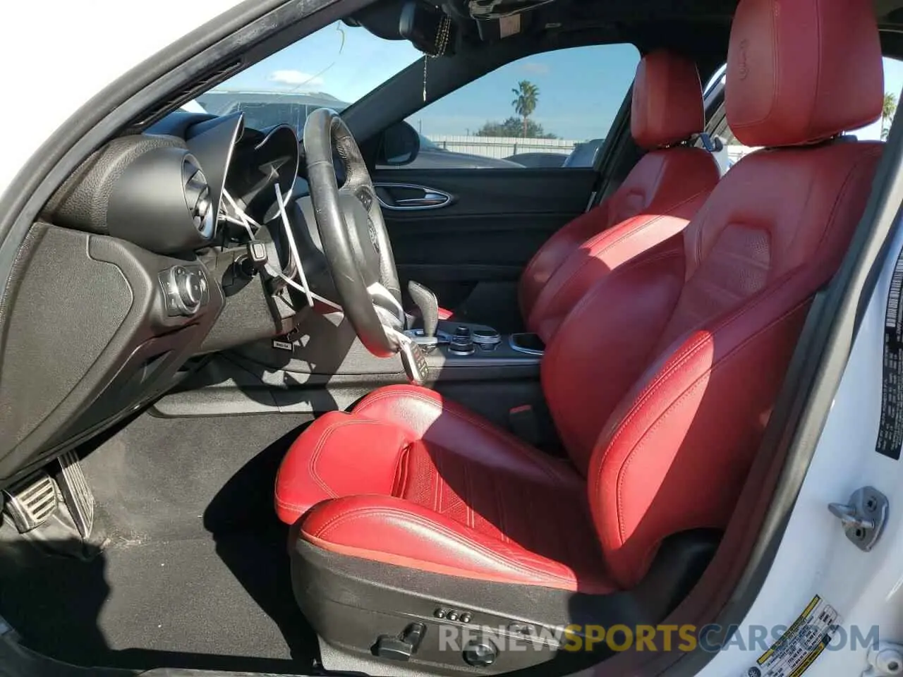7 Photograph of a damaged car ZARFAMBN9N7656306 ALFA ROMEO GIULIA SUP 2022