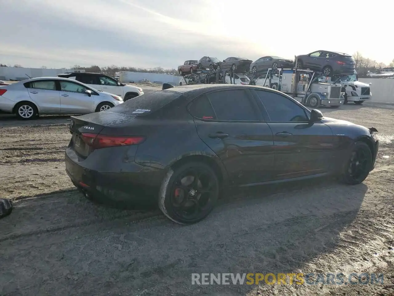 3 Photograph of a damaged car ZARFANBN6N7652784 ALFA ROMEO GIULIA SUP 2022