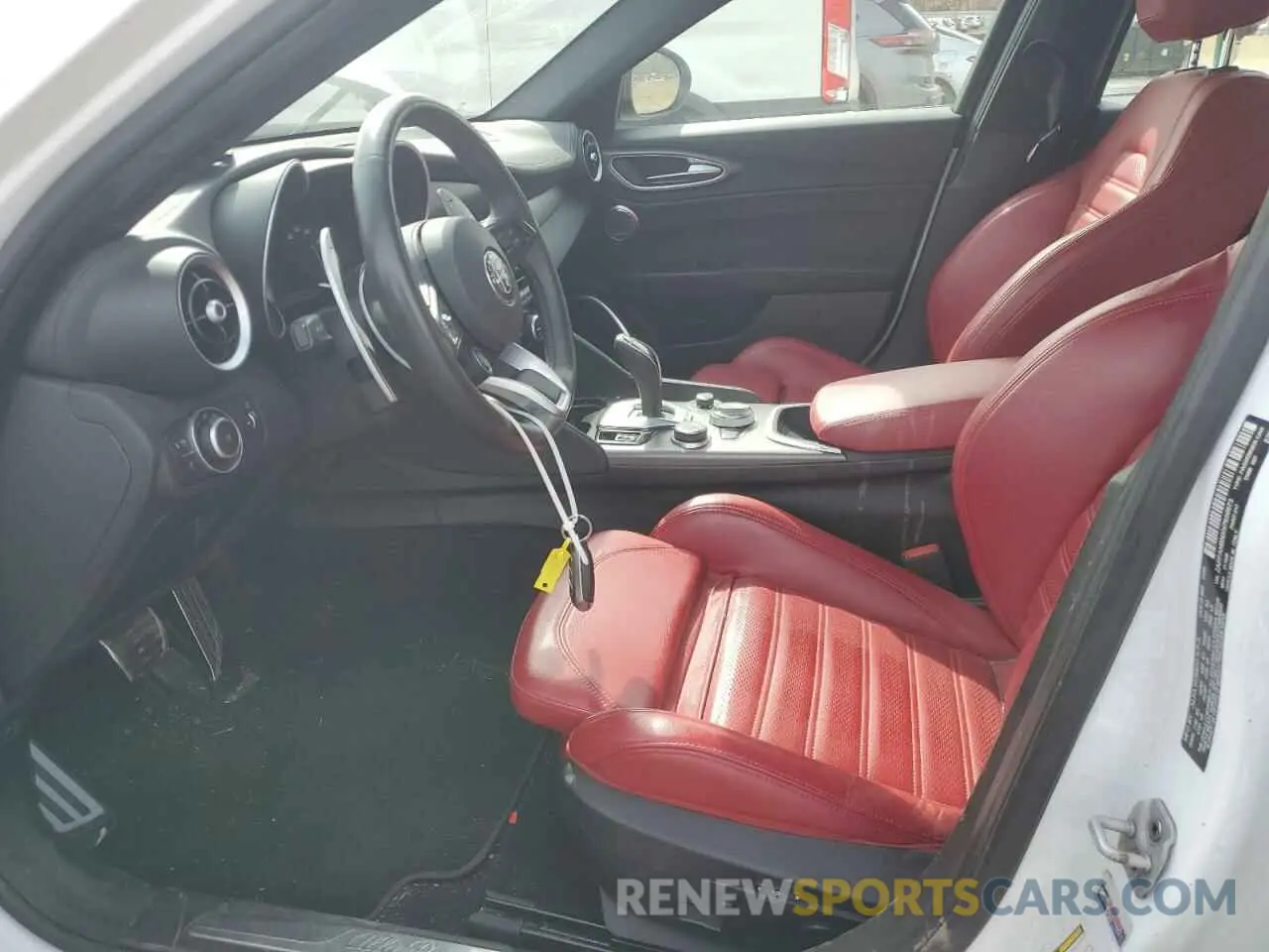 7 Photograph of a damaged car ZARFANBNXN7659673 ALFA ROMEO GIULIA SUP 2022
