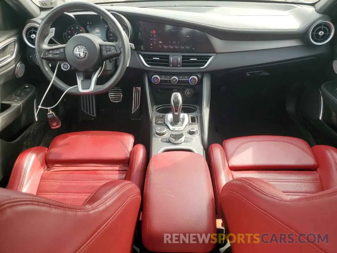 8 Photograph of a damaged car ZARFANBNXN7659673 ALFA ROMEO GIULIA SUP 2022