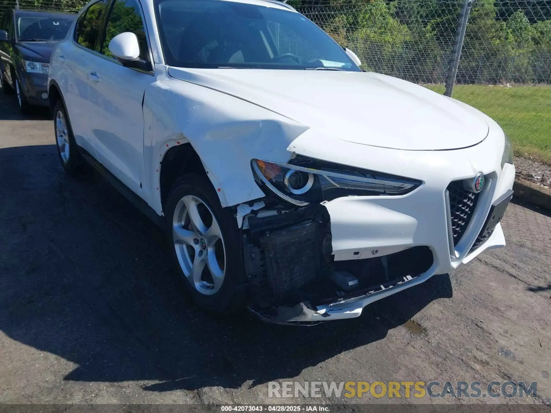 6 Photograph of a damaged car ZASPAJAN0K7C41814 ALFA ROMEO STELVIO 2019