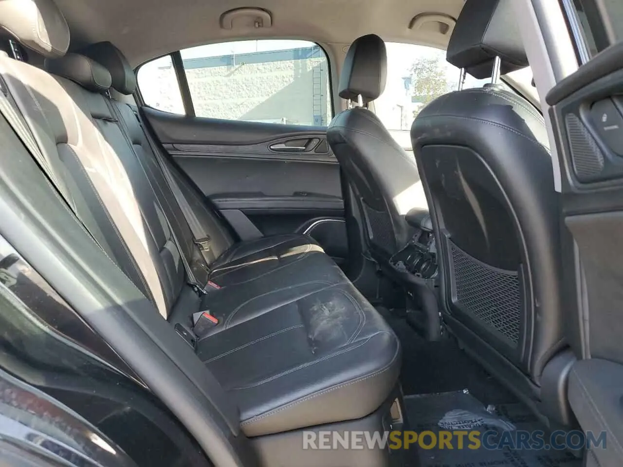 11 Photograph of a damaged car ZASPAJAN2K7C71283 ALFA ROMEO STELVIO 2019