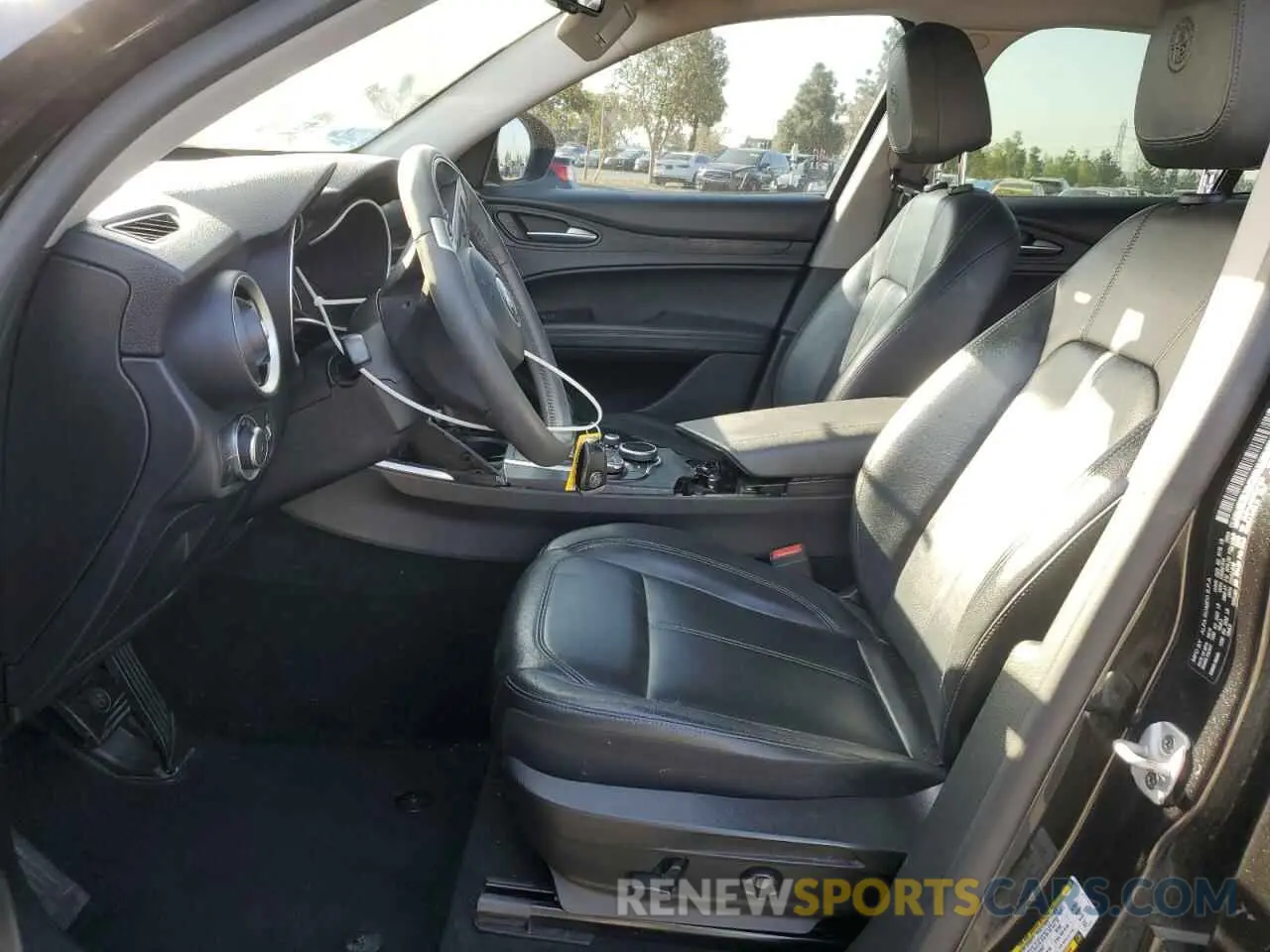 7 Photograph of a damaged car ZASPAJAN2K7C71283 ALFA ROMEO STELVIO 2019