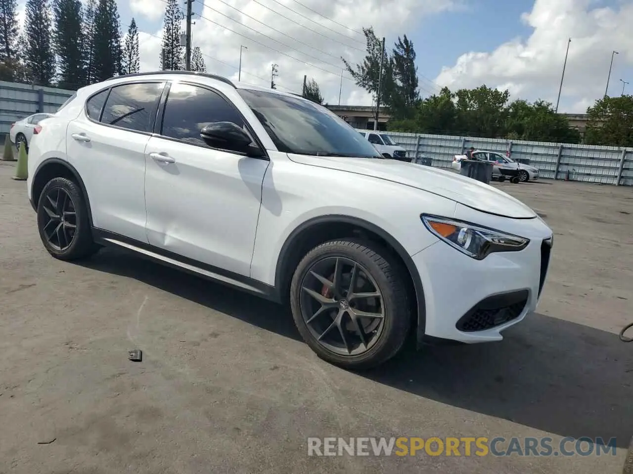 4 Photograph of a damaged car ZASPAJAN4K7C45347 ALFA ROMEO STELVIO 2019