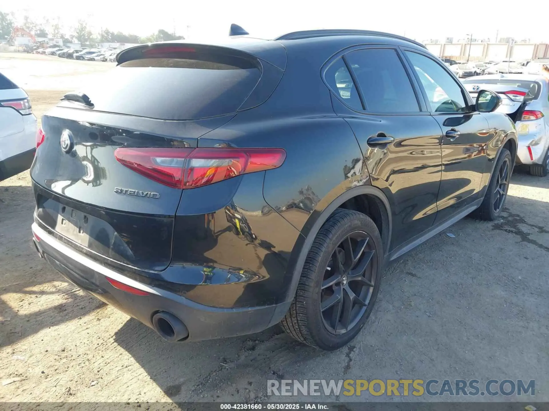 4 Photograph of a damaged car ZASPAJAN4K7C70636 ALFA ROMEO STELVIO 2019