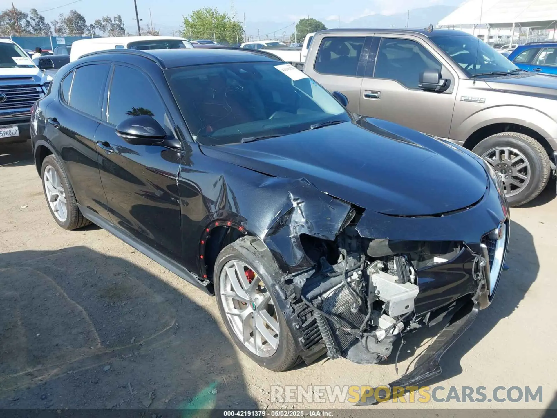 1 Photograph of a damaged car ZASPAJAN6K7C40084 ALFA ROMEO STELVIO 2019