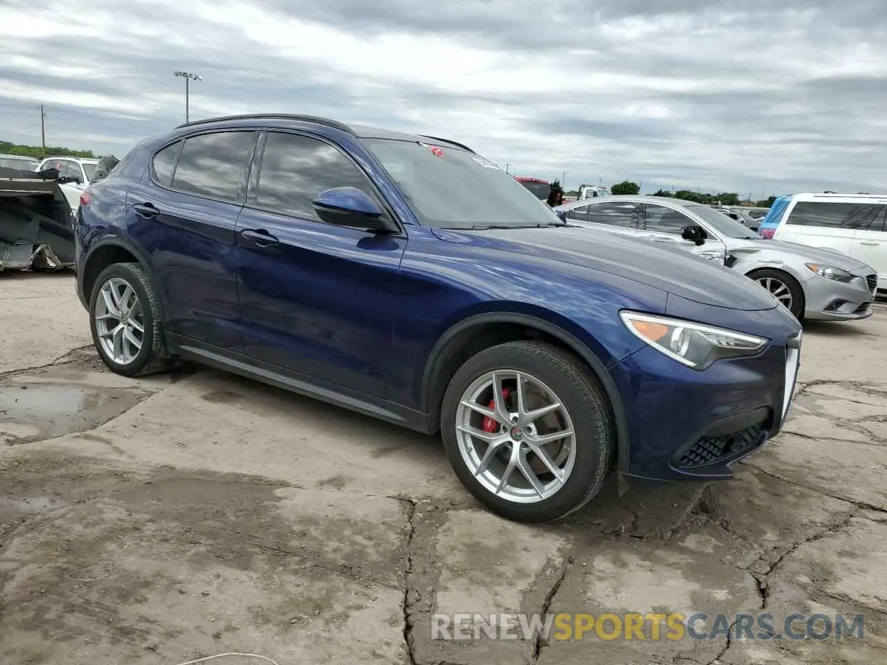 4 Photograph of a damaged car ZASPAJAN6K7C44751 ALFA ROMEO STELVIO 2019