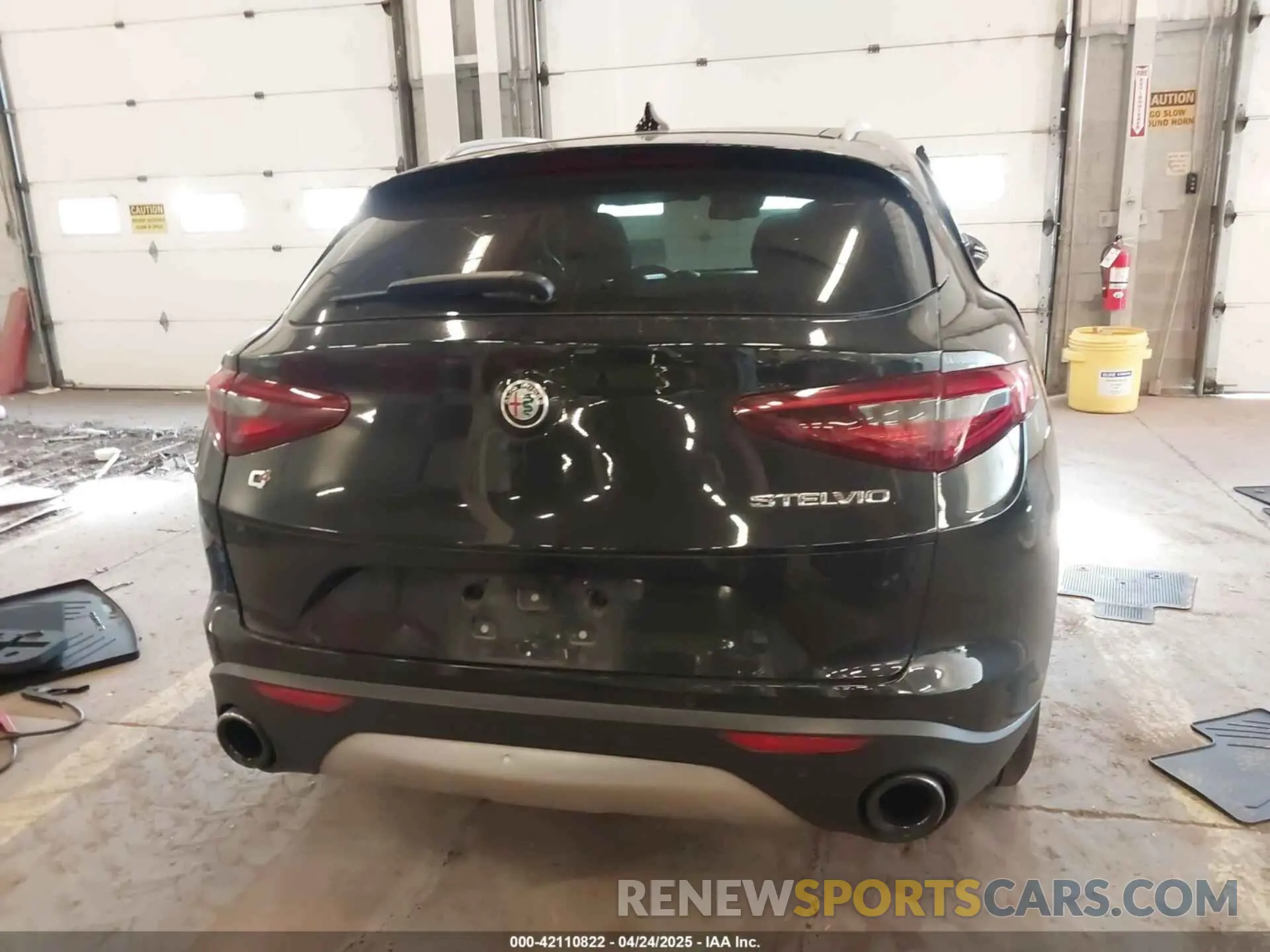 17 Photograph of a damaged car ZASPAKAN0K7C39342 ALFA ROMEO STELVIO 2019