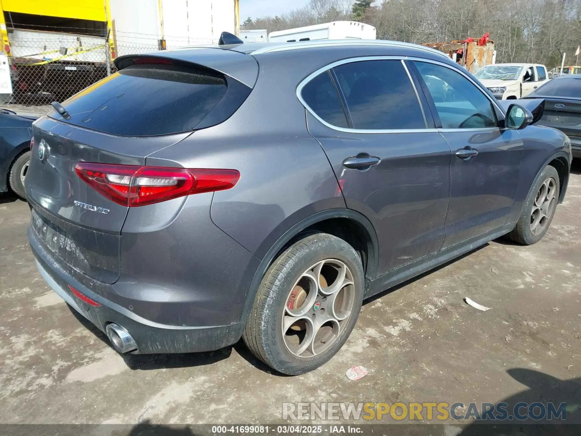 4 Photograph of a damaged car ZASPAKAN2K7C32358 ALFA ROMEO STELVIO 2019