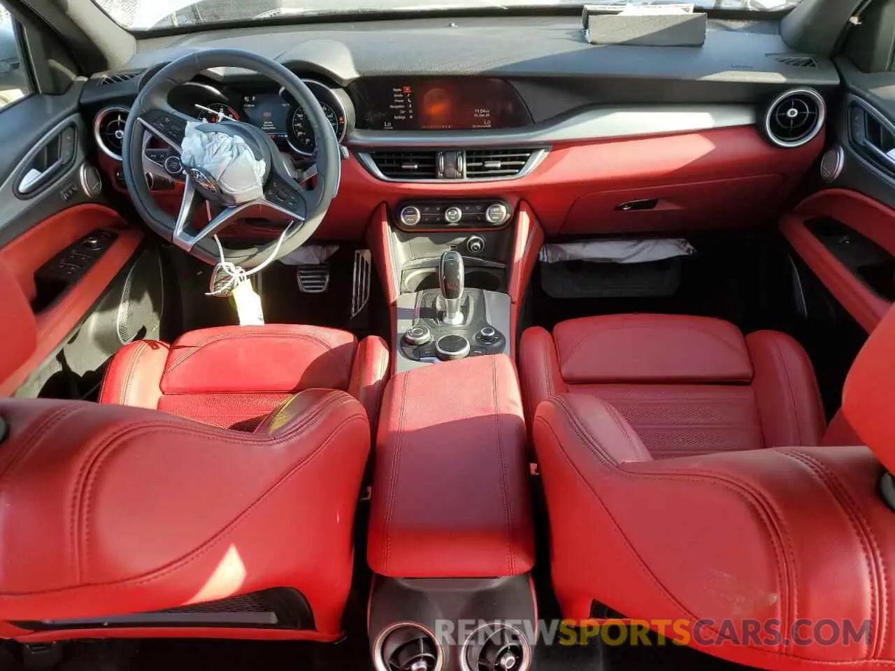 8 Photograph of a damaged car ZASPAKBN2K7C40054 ALFA ROMEO STELVIO 2019