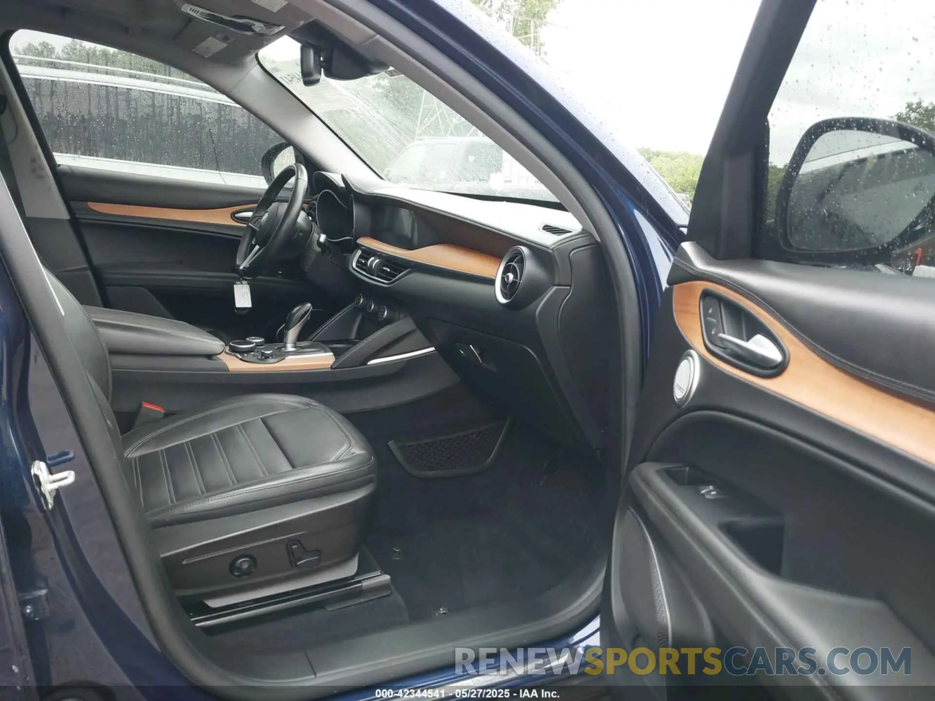 5 Photograph of a damaged car ZASPAKBN9K7C30492 ALFA ROMEO STELVIO 2019