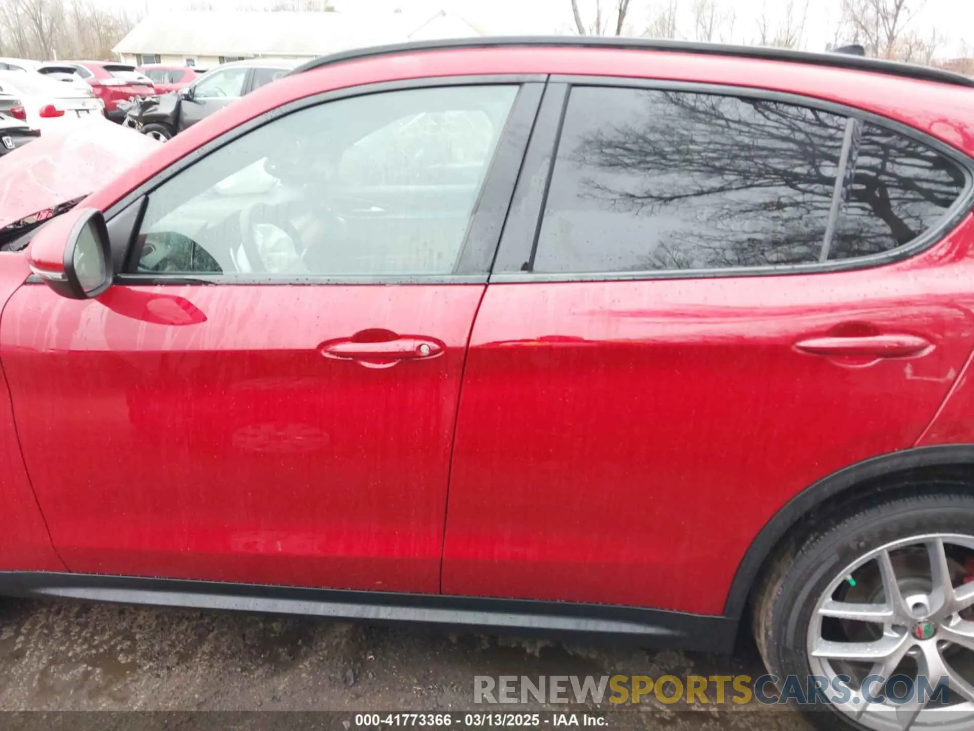 13 Photograph of a damaged car ZASPAKBNXK7C31621 ALFA ROMEO STELVIO 2019