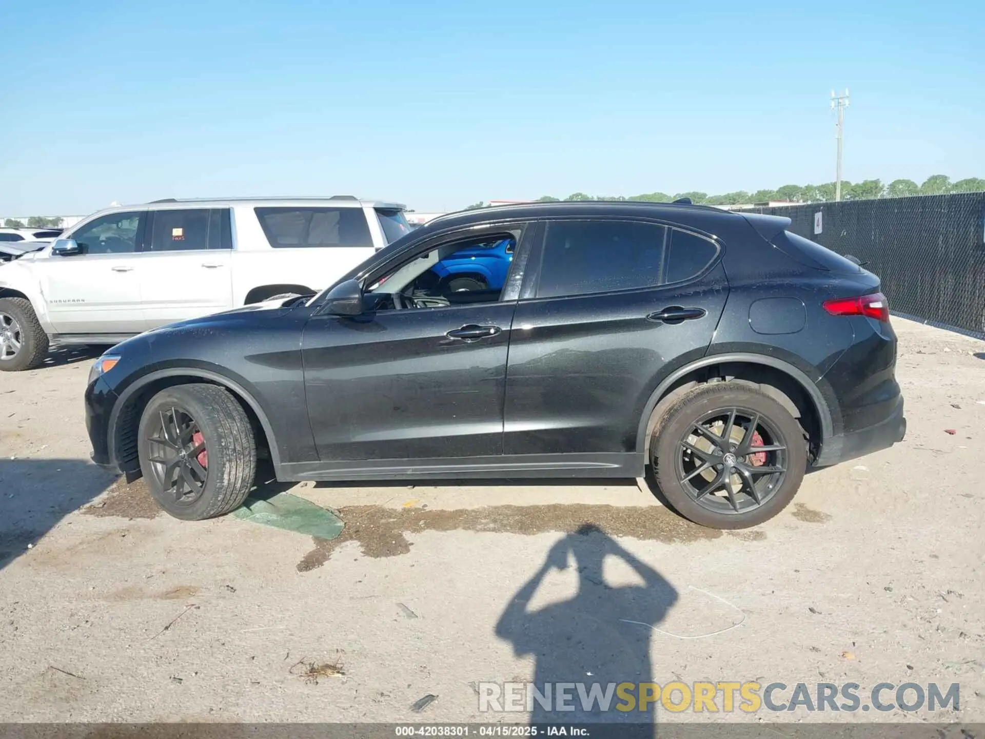 14 Photograph of a damaged car ZASPAJAN1L7C97519 ALFA ROMEO STELVIO 2020