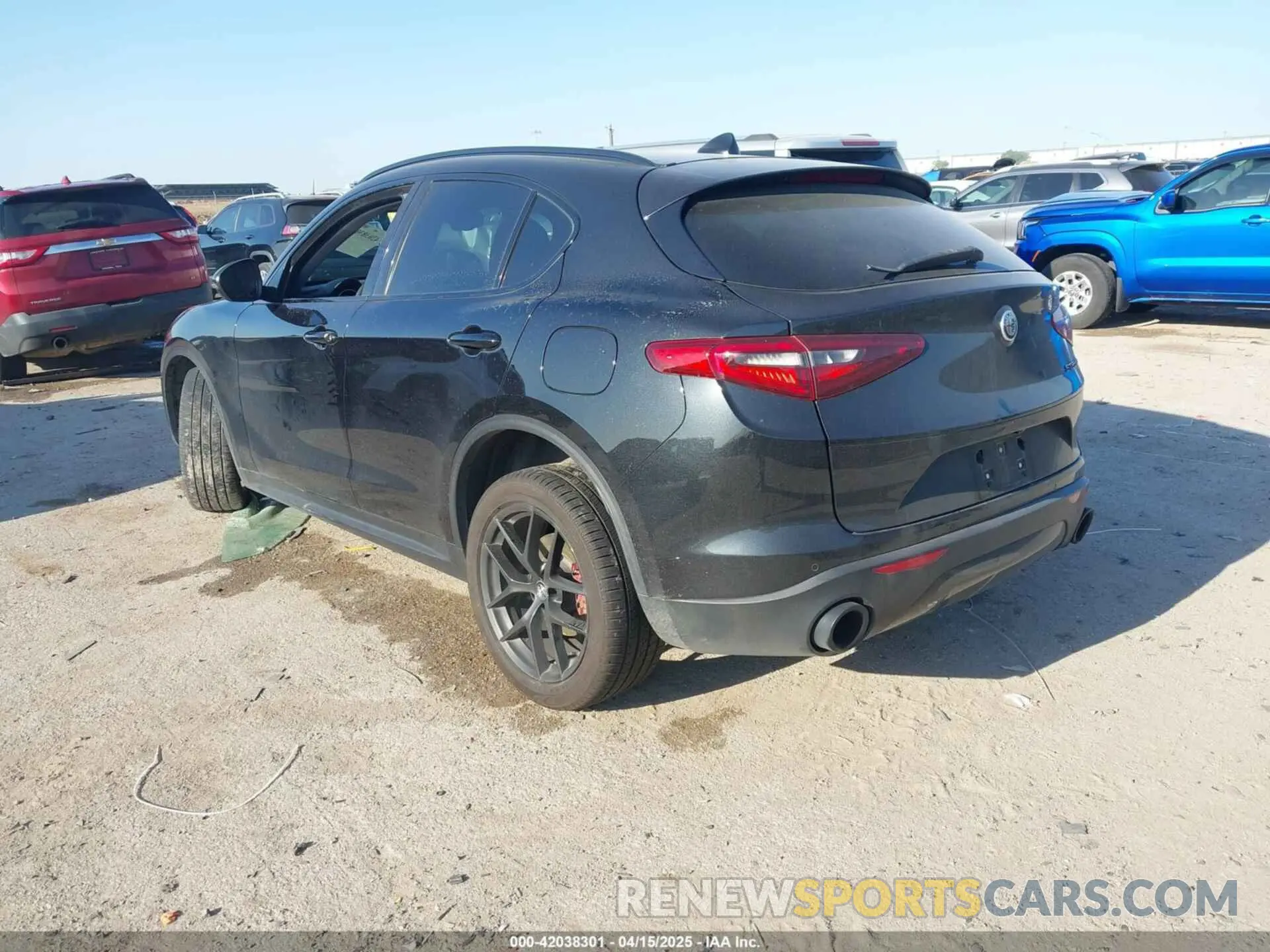 3 Photograph of a damaged car ZASPAJAN1L7C97519 ALFA ROMEO STELVIO 2020
