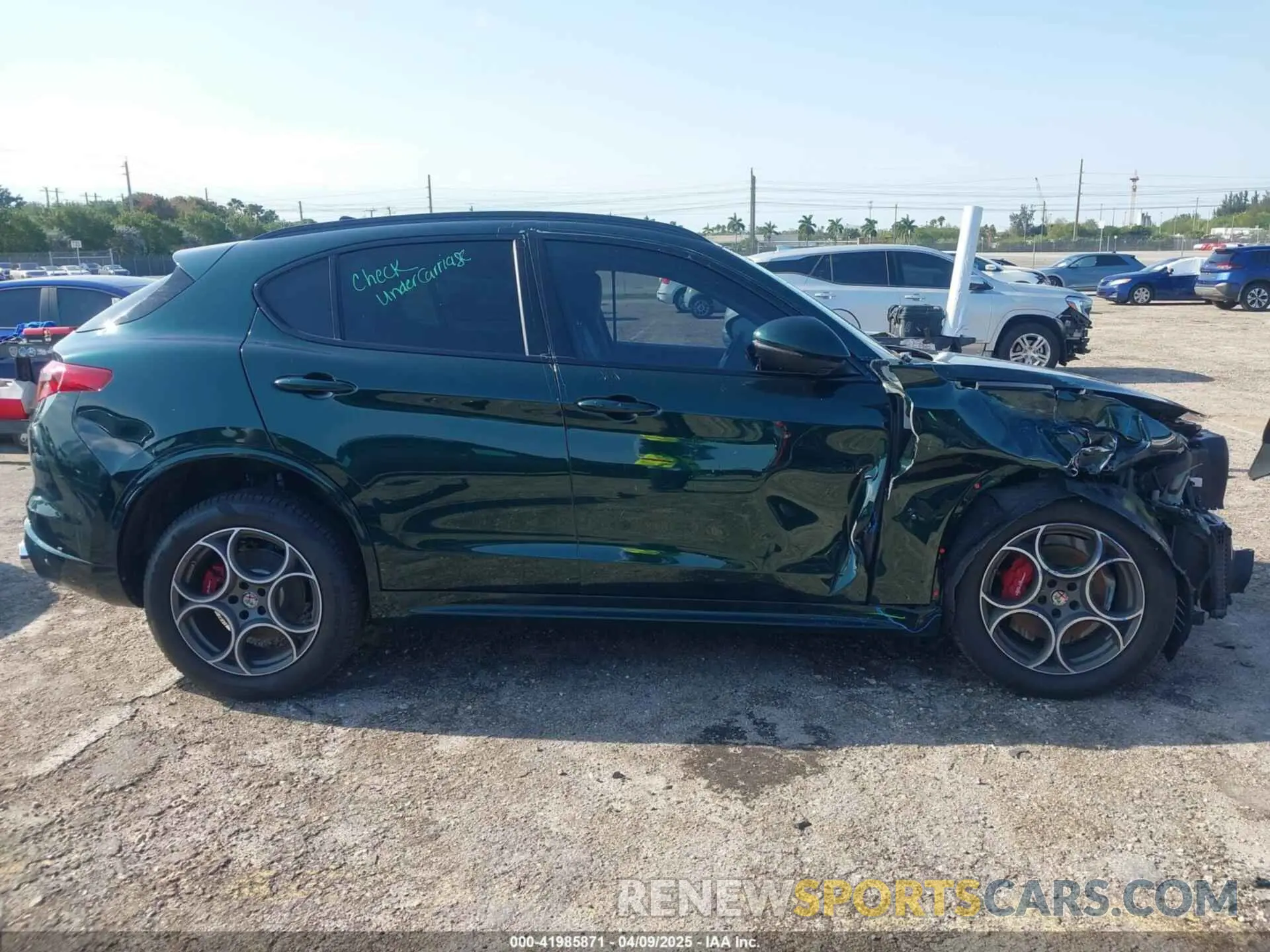 14 Photograph of a damaged car ZASPAJAN2L7C83550 ALFA ROMEO STELVIO 2020