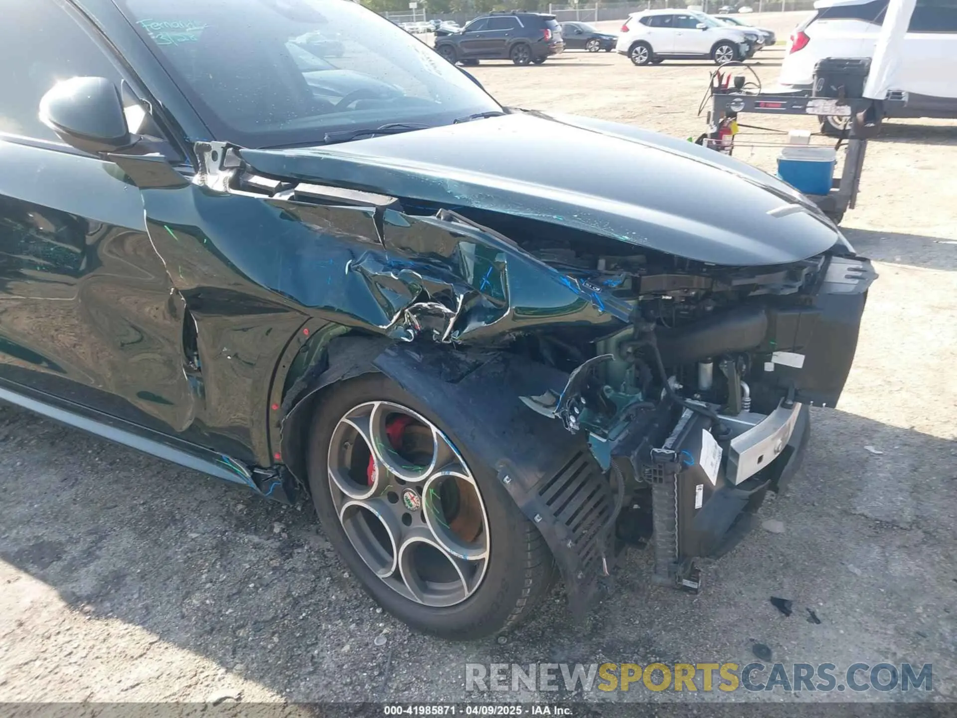 6 Photograph of a damaged car ZASPAJAN2L7C83550 ALFA ROMEO STELVIO 2020