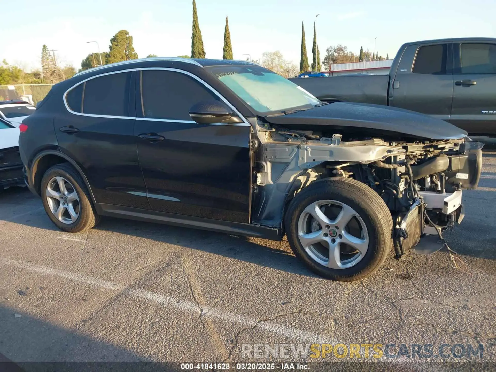 14 Photograph of a damaged car ZASPAJAN2L7C87596 ALFA ROMEO STELVIO 2020