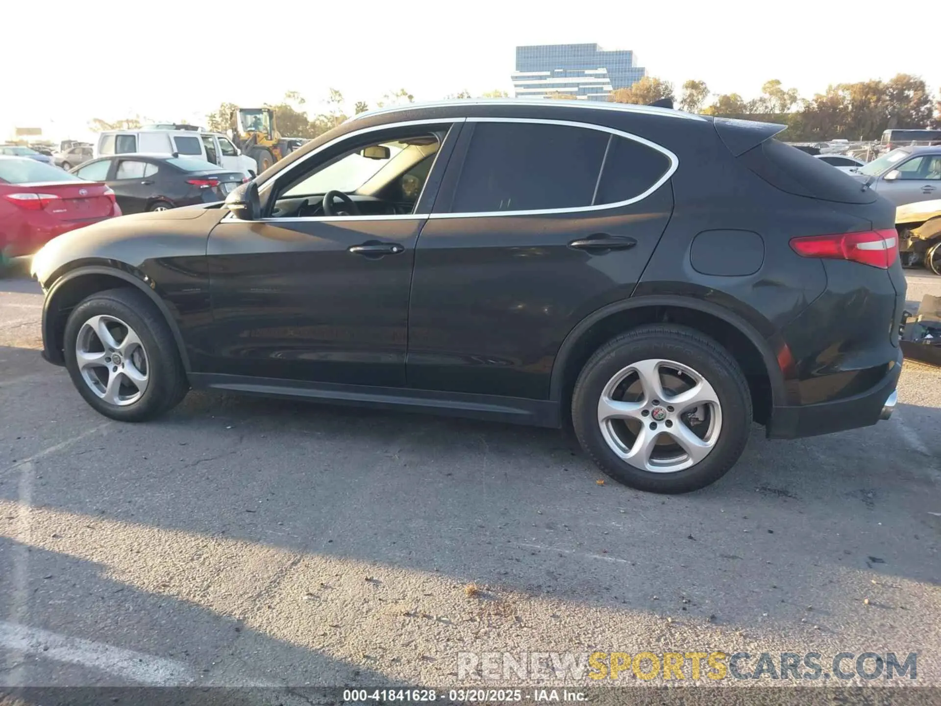 15 Photograph of a damaged car ZASPAJAN2L7C87596 ALFA ROMEO STELVIO 2020