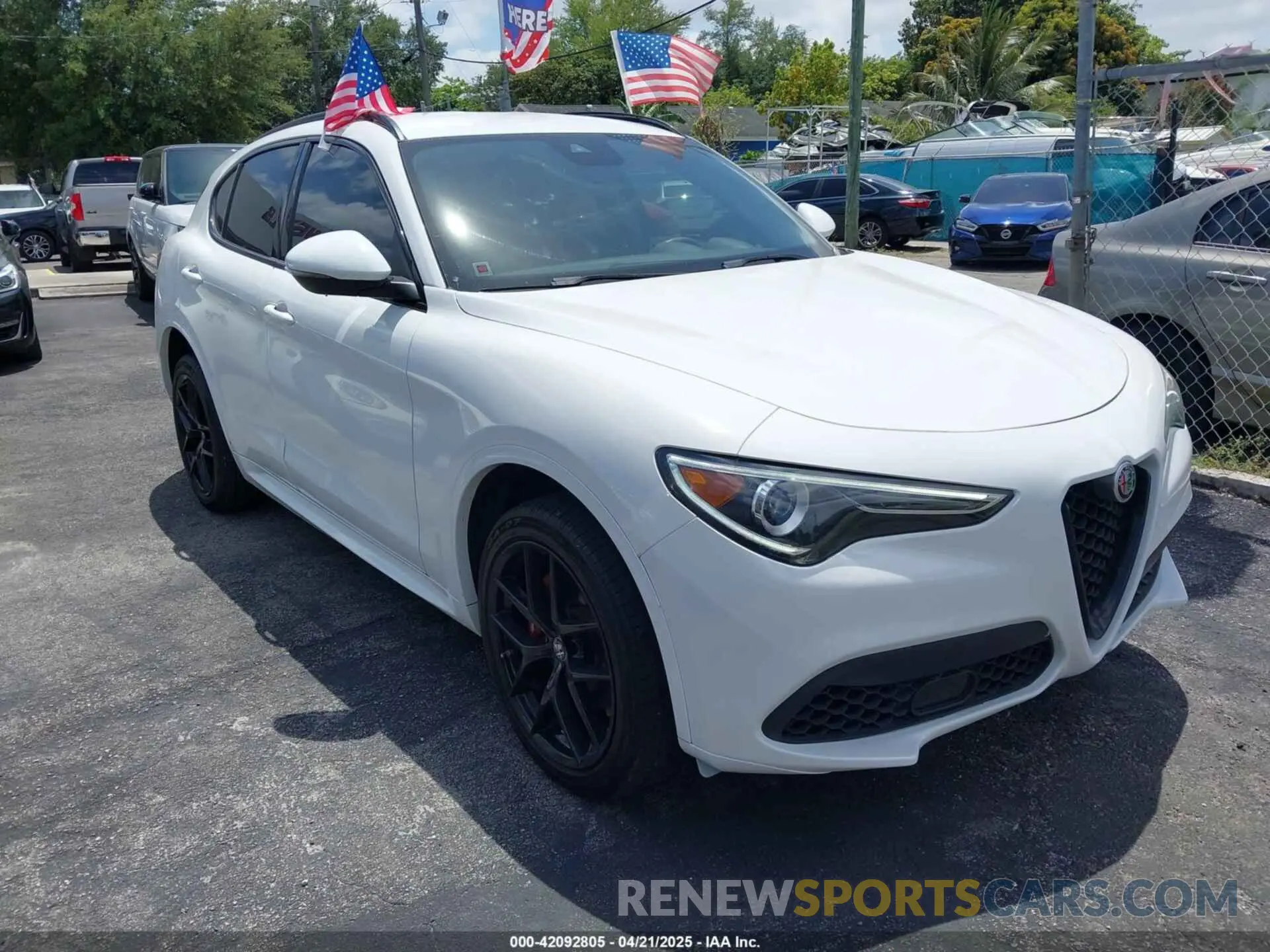 1 Photograph of a damaged car ZASPAJAN2L7C92443 ALFA ROMEO STELVIO 2020