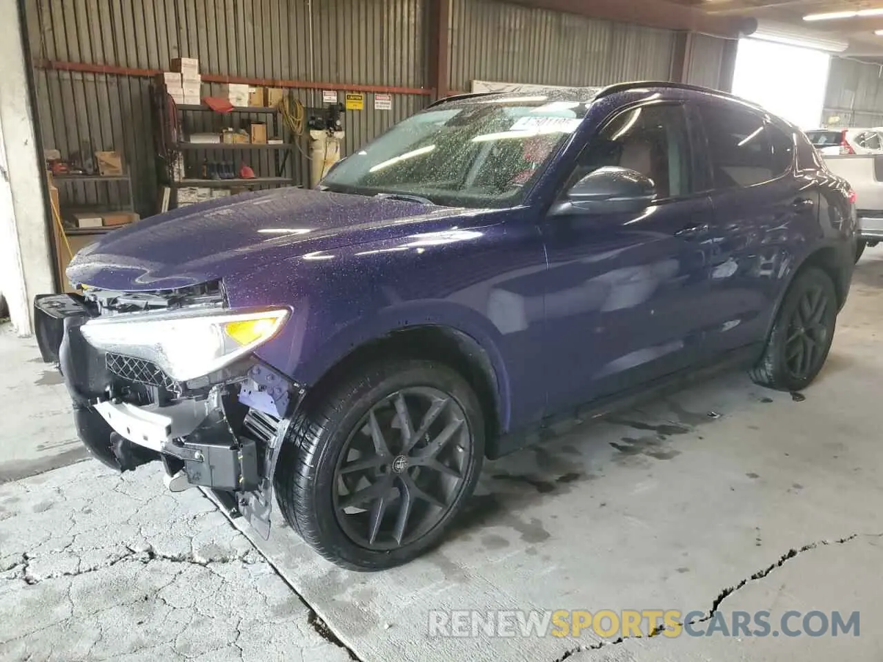 1 Photograph of a damaged car ZASPAJAN2L7C94032 ALFA ROMEO STELVIO 2020