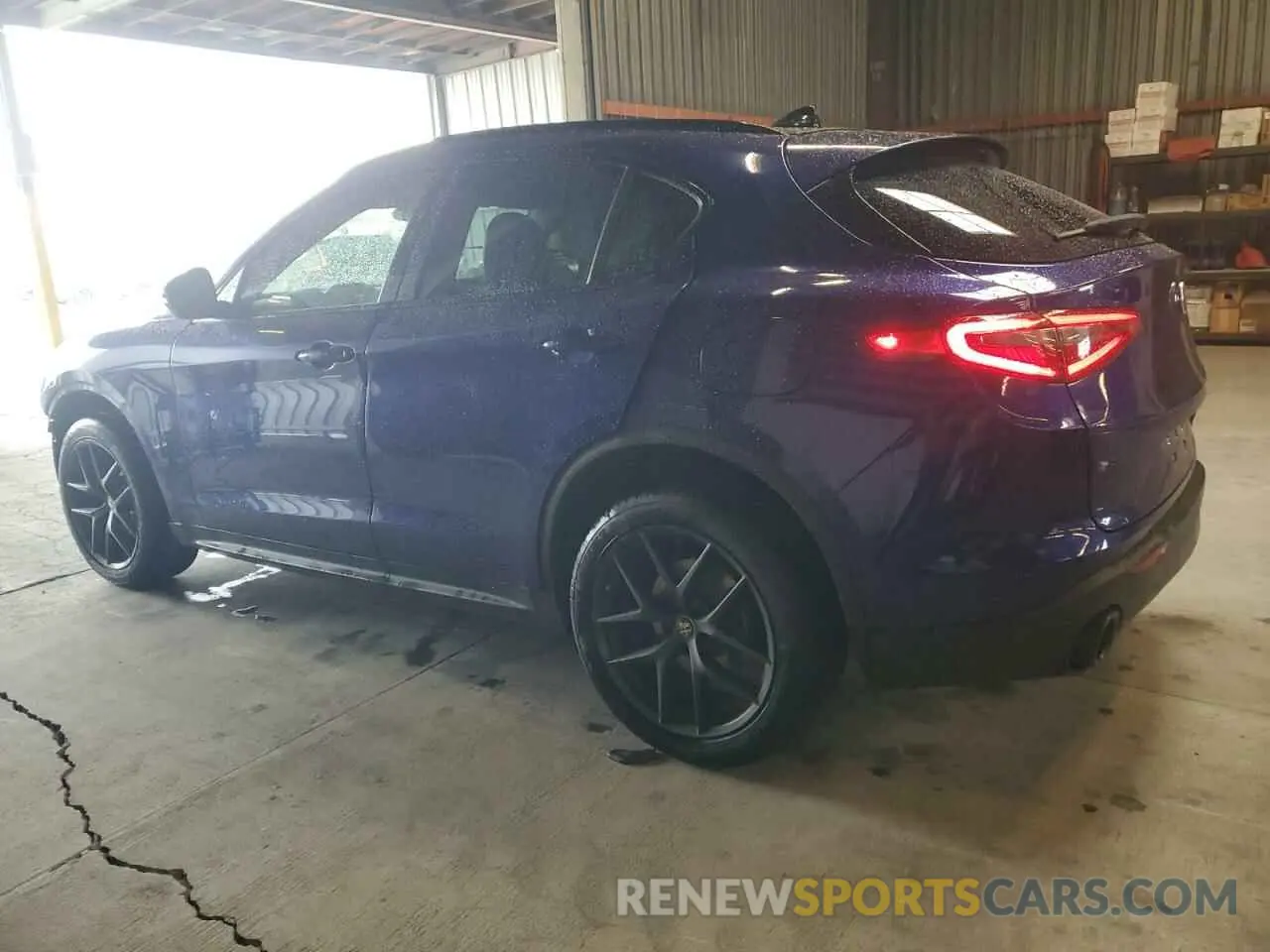 2 Photograph of a damaged car ZASPAJAN2L7C94032 ALFA ROMEO STELVIO 2020