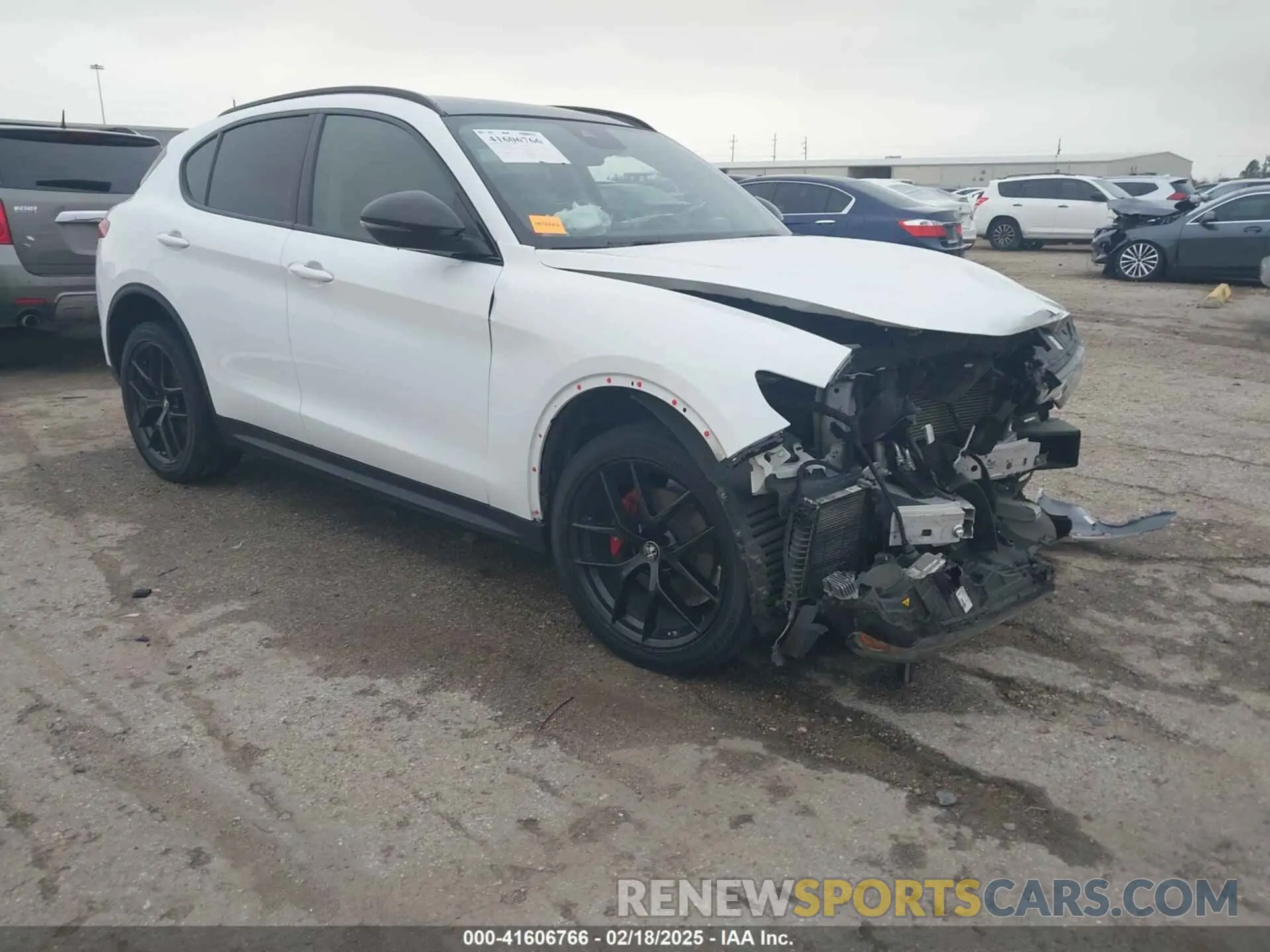 1 Photograph of a damaged car ZASPAJAN3L7C94007 ALFA ROMEO STELVIO 2020