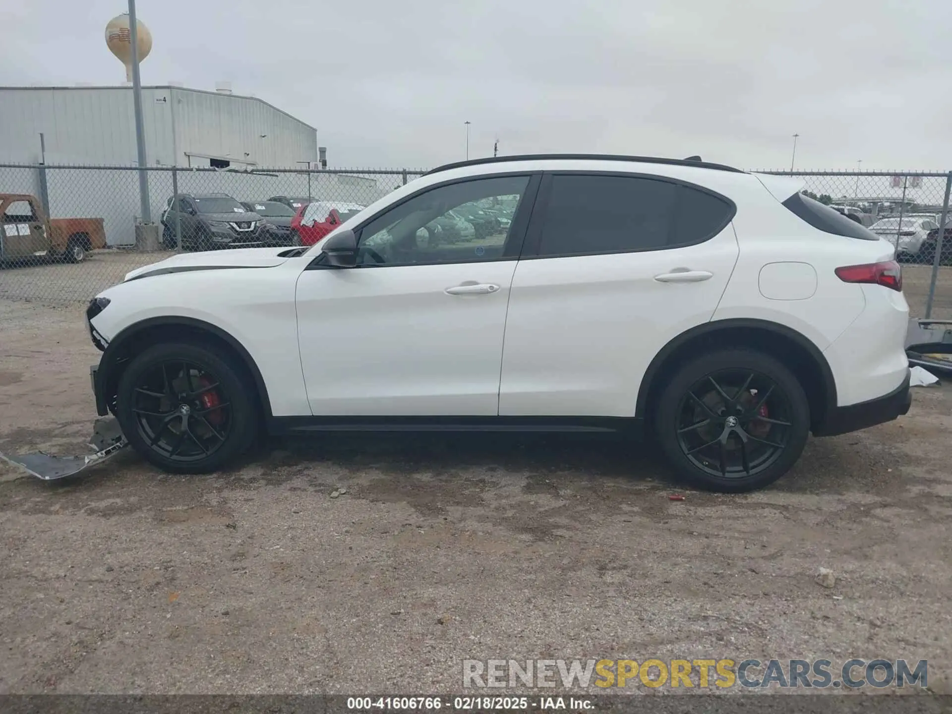 15 Photograph of a damaged car ZASPAJAN3L7C94007 ALFA ROMEO STELVIO 2020