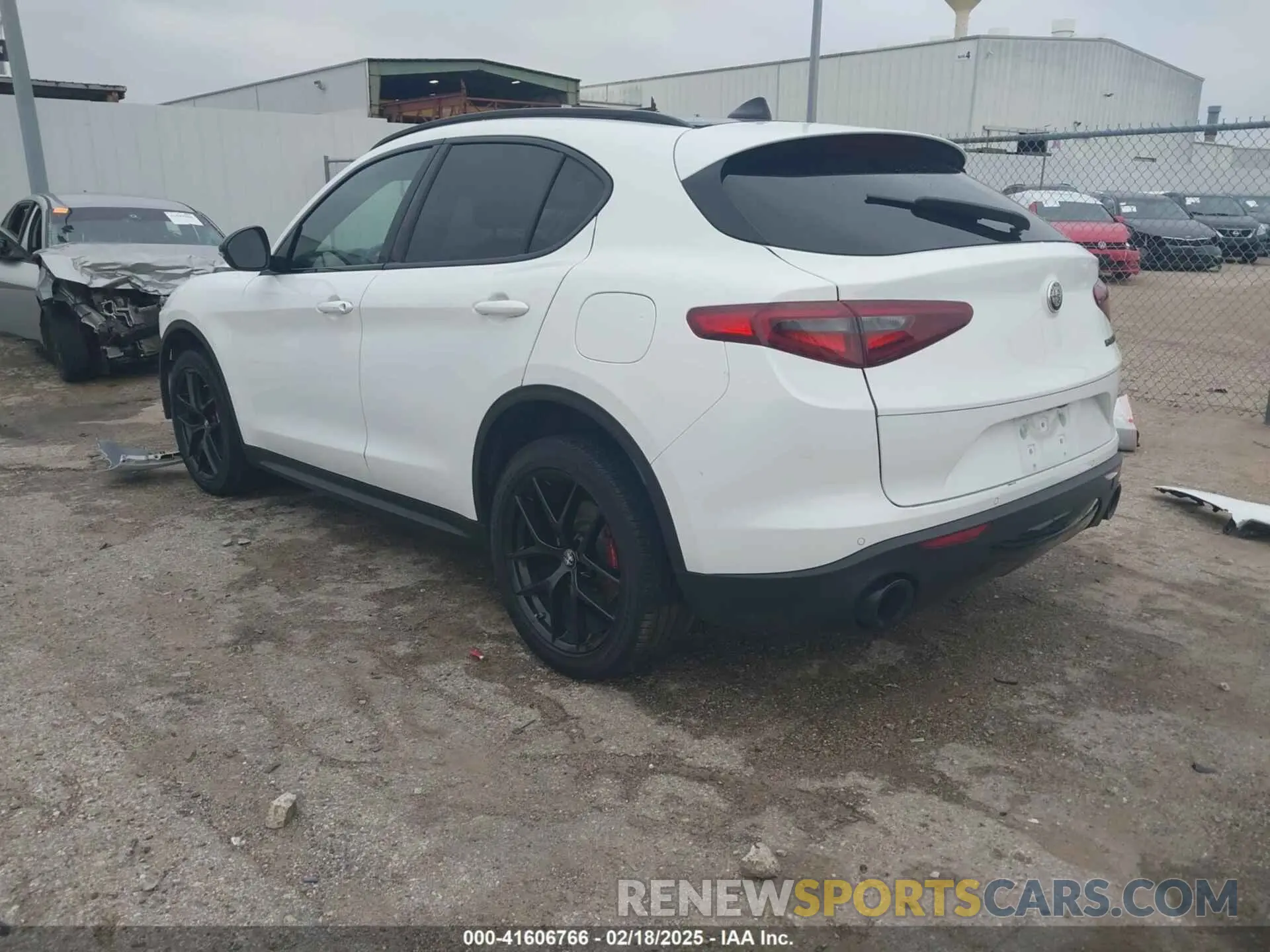 3 Photograph of a damaged car ZASPAJAN3L7C94007 ALFA ROMEO STELVIO 2020