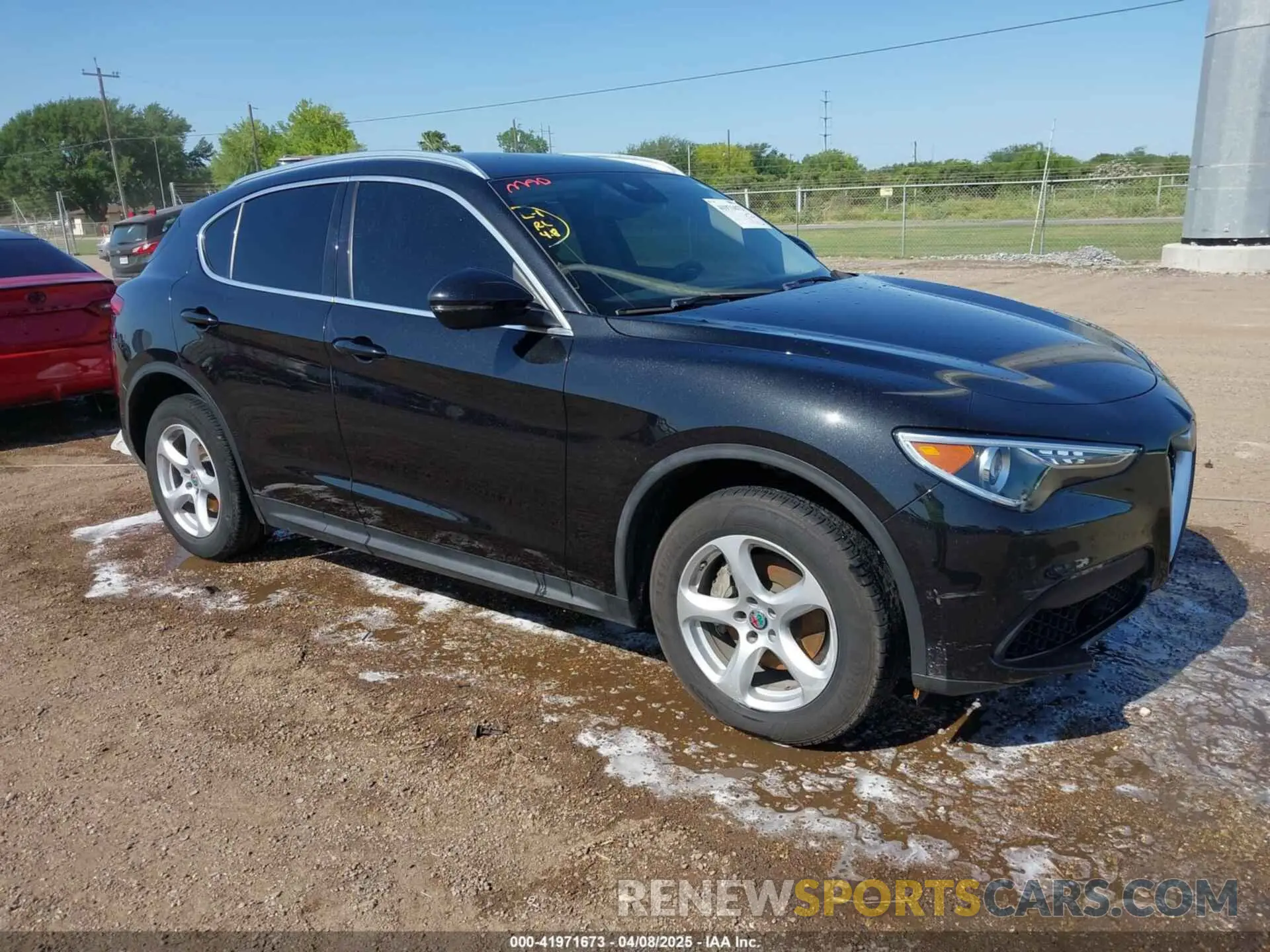 1 Photograph of a damaged car ZASPAJAN5L7C91383 ALFA ROMEO STELVIO 2020