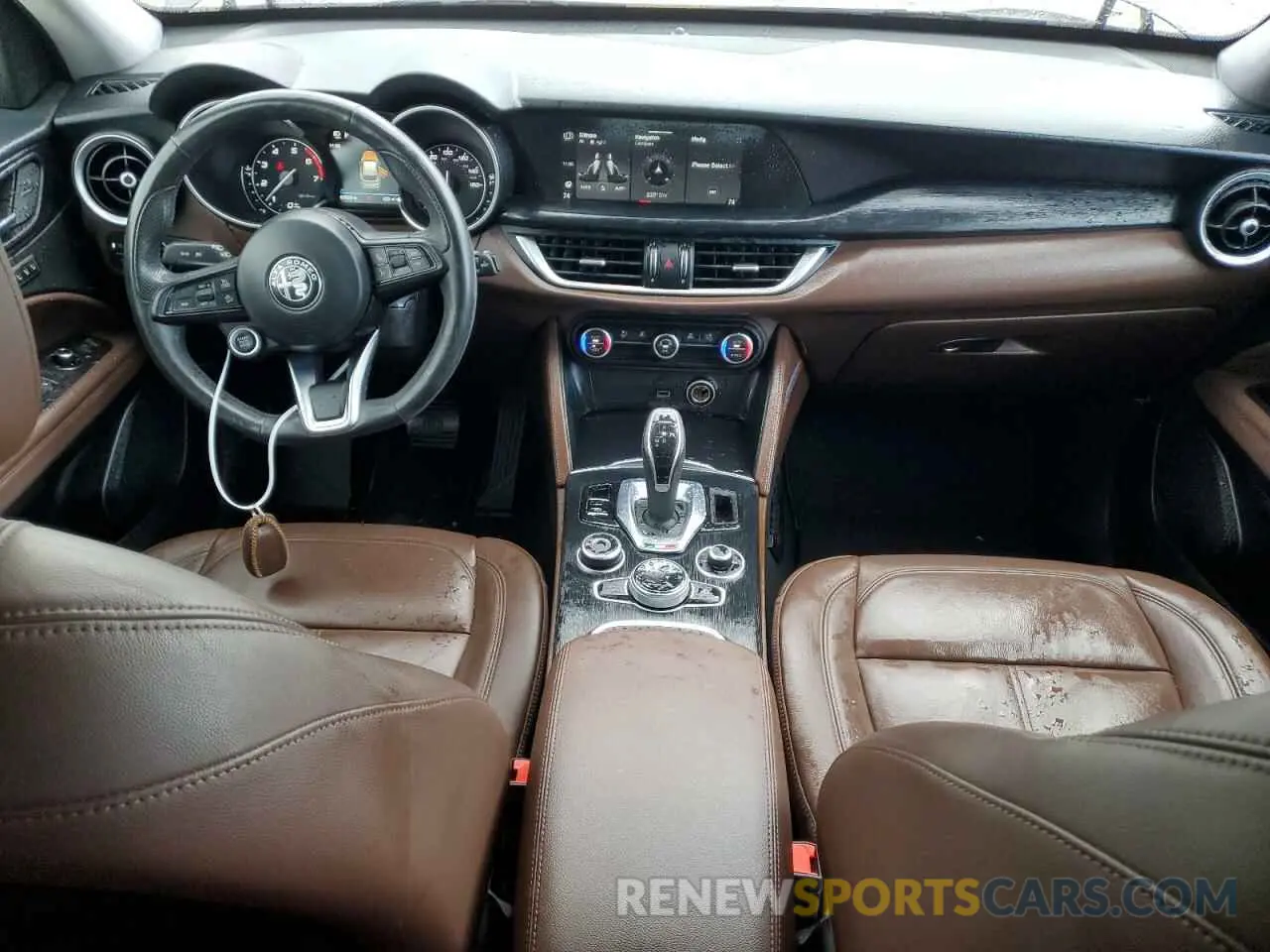 8 Photograph of a damaged car ZASPAJAN8L7C88994 ALFA ROMEO STELVIO 2020