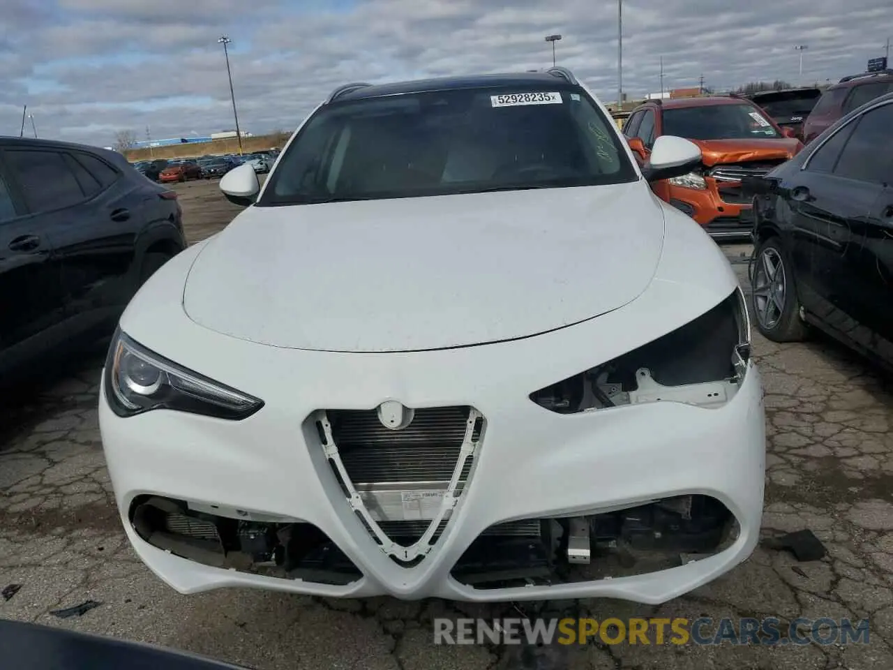 5 Photograph of a damaged car ZASPAKAN5L7C84472 ALFA ROMEO STELVIO 2020