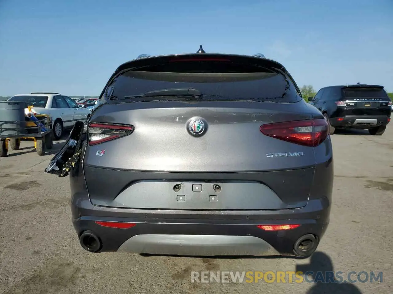 6 Photograph of a damaged car ZASPAKBN0L7C76312 ALFA ROMEO STELVIO 2020