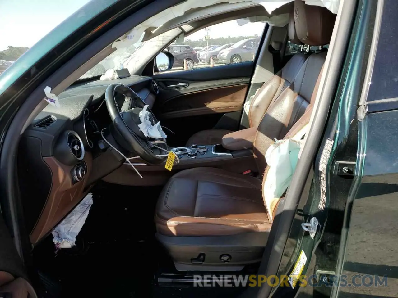 7 Photograph of a damaged car ZASPAKBN0L7C98780 ALFA ROMEO STELVIO 2020
